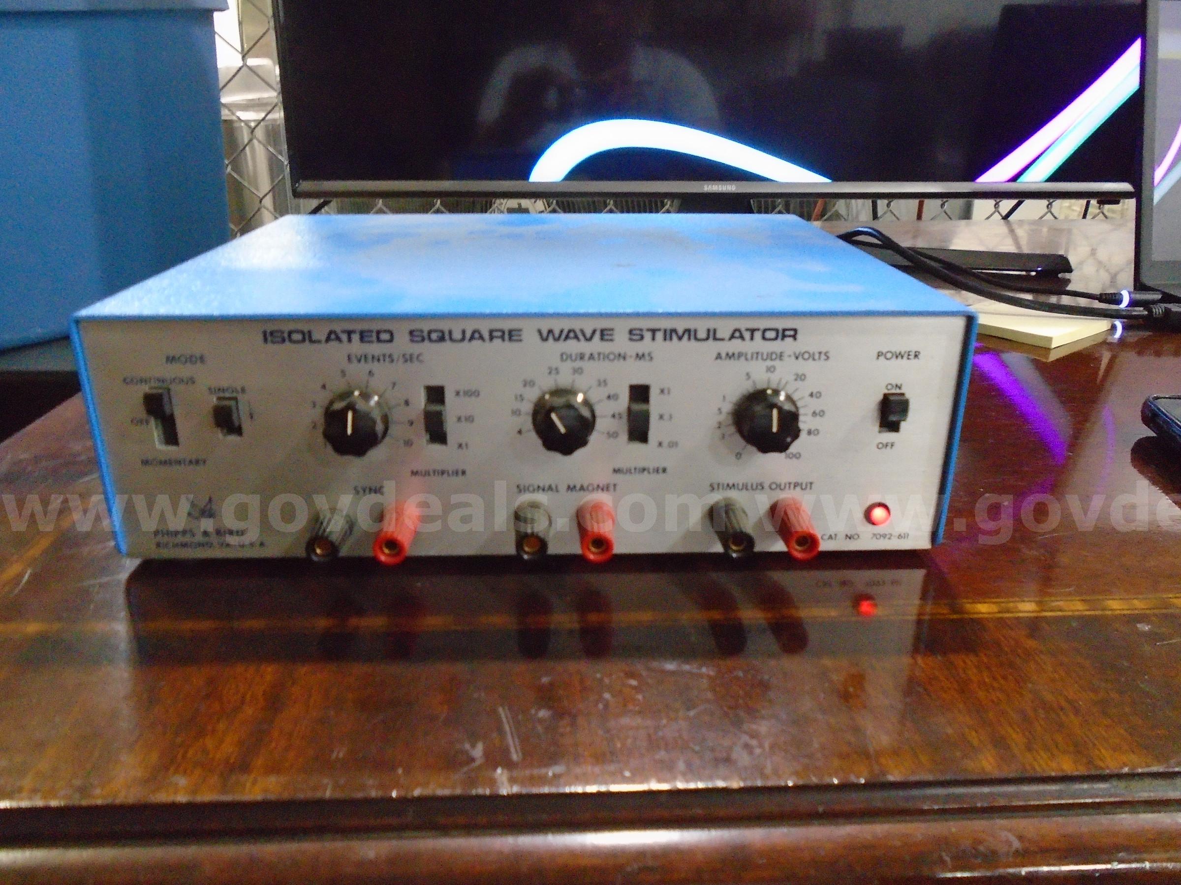 Isolated Square Wave Stimulator PHIPPS & BIRD CAT. NO 7092-611 Government Surplus Auction - Photo #3