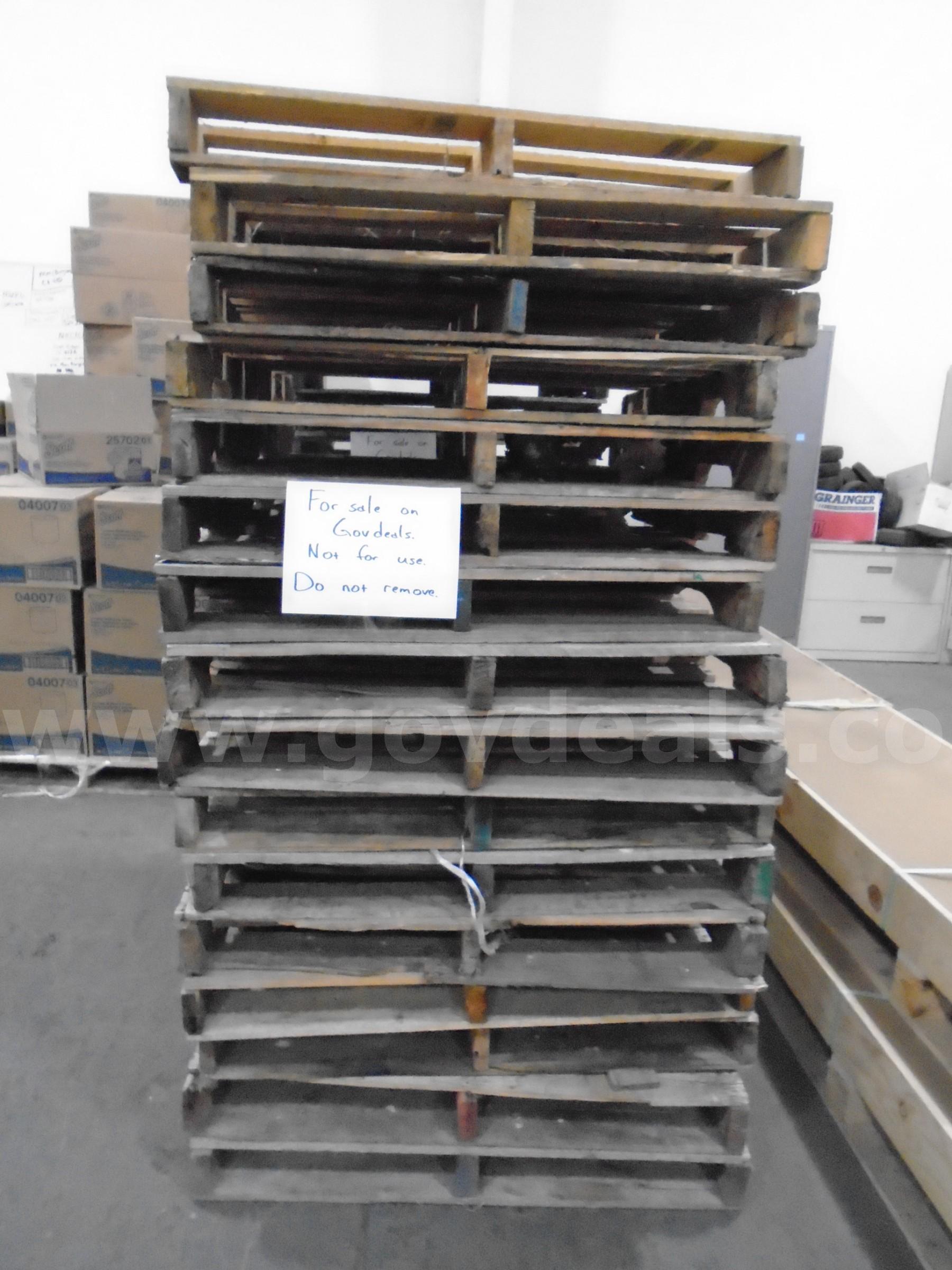48"X 40" used wood pallets (stack of 16)