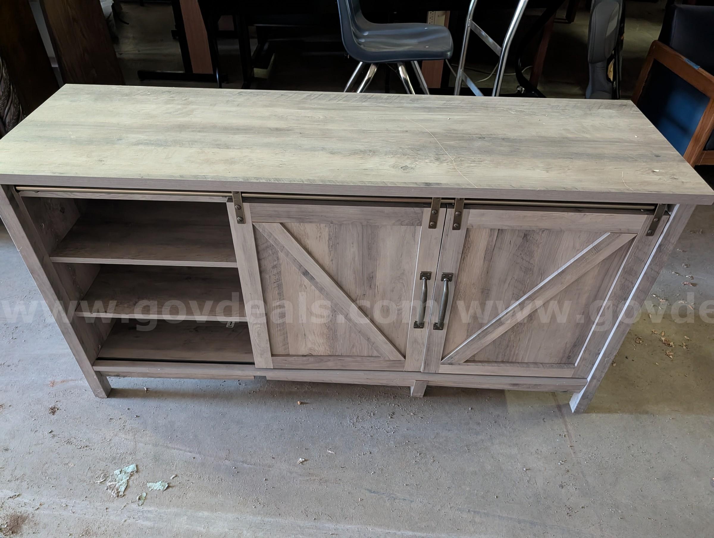 TV Stand / Media Cabinet   Government Surplus Auction - Photo #3
