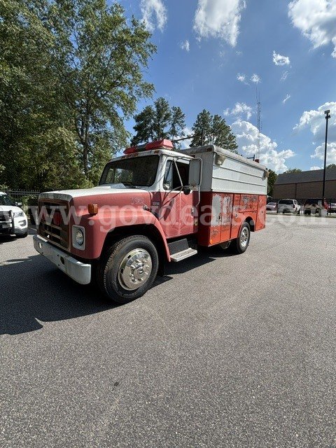 1986 International S1654 with reading body model 132PR International S1654 Government Surplus Auction - Photo #2