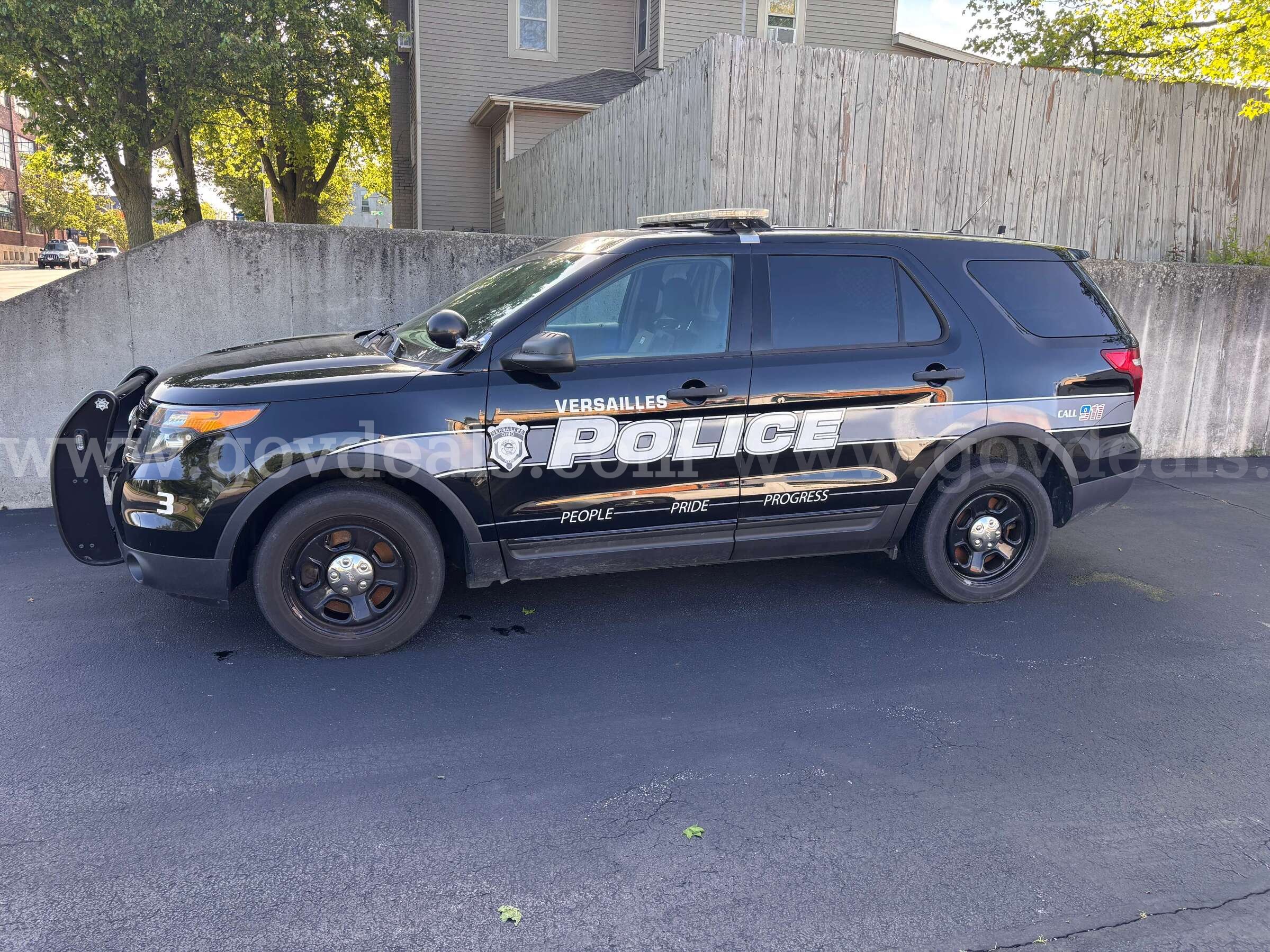 2015 Ford Explorer Police 4WD Ford Explorer Government Surplus Auction - Primary Photo