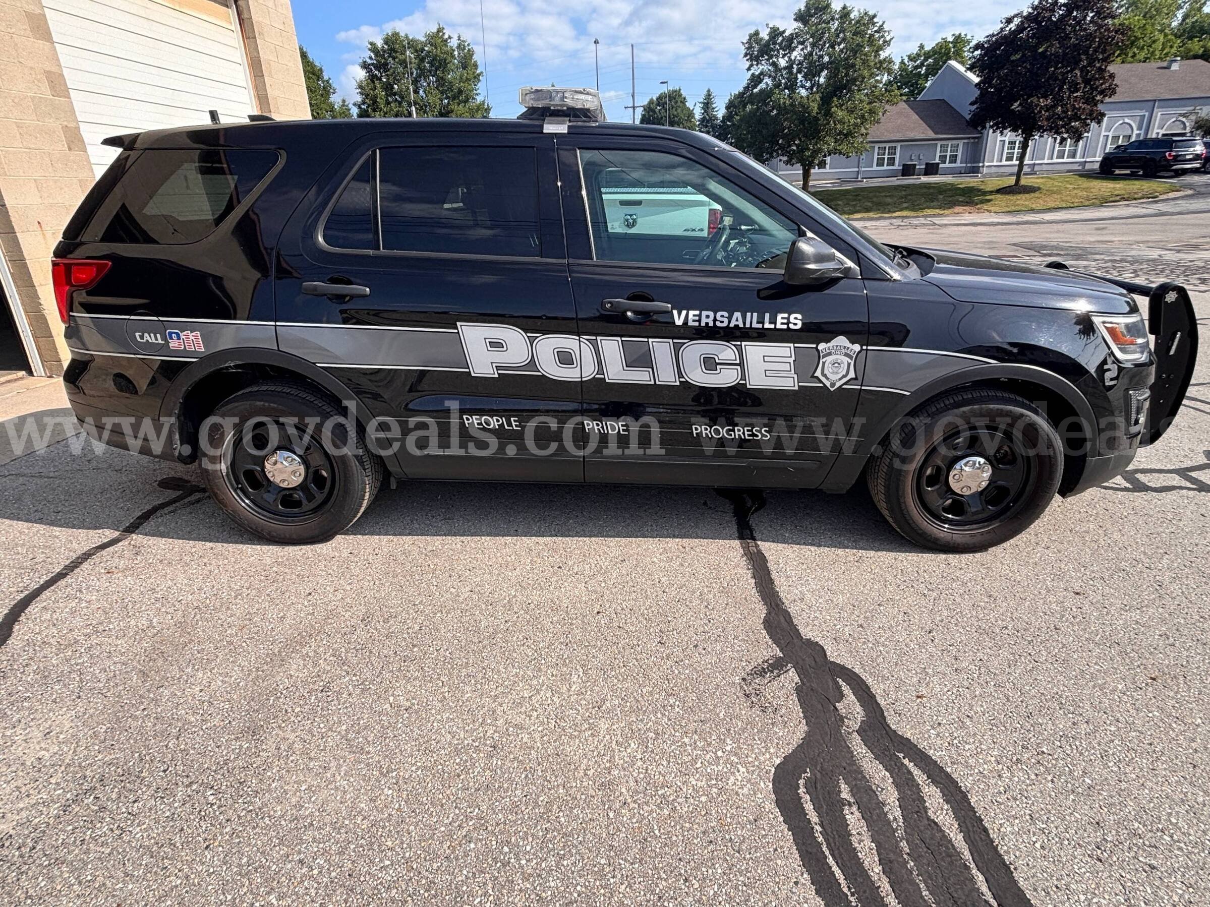 2018 Ford Explorer Police 4WD Ford Explorer Government Surplus Auction - Photo #4