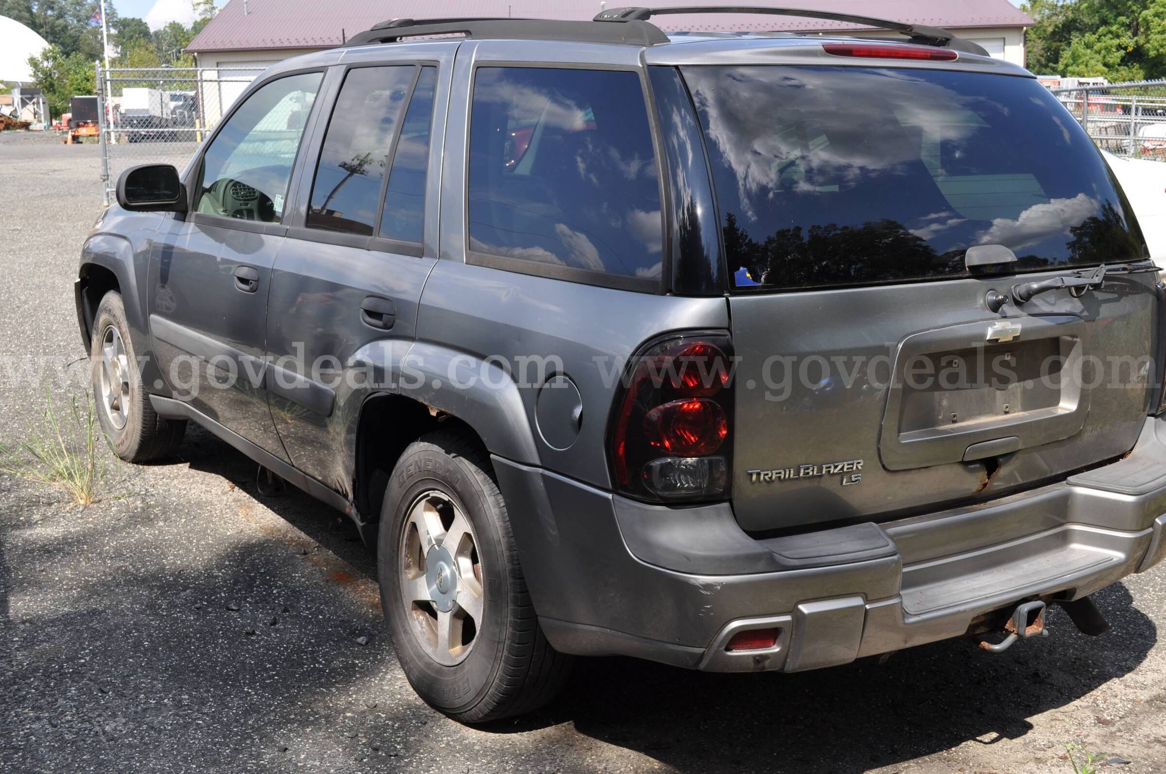 2005 Chevrolet TrailBlazer Chevrolet TrailBlazer Government Surplus Auction - Photo #4