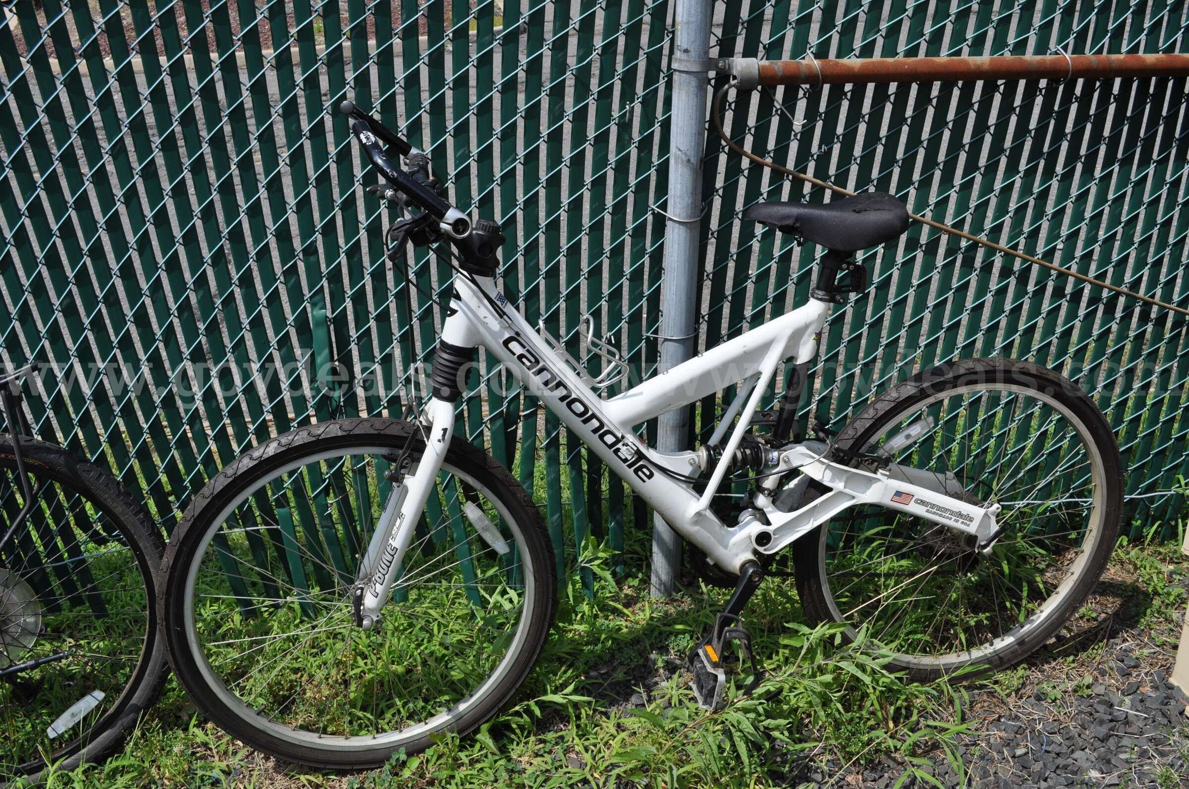 Lot of Bicycles Cannondale  Government Surplus Auction - Photo #6