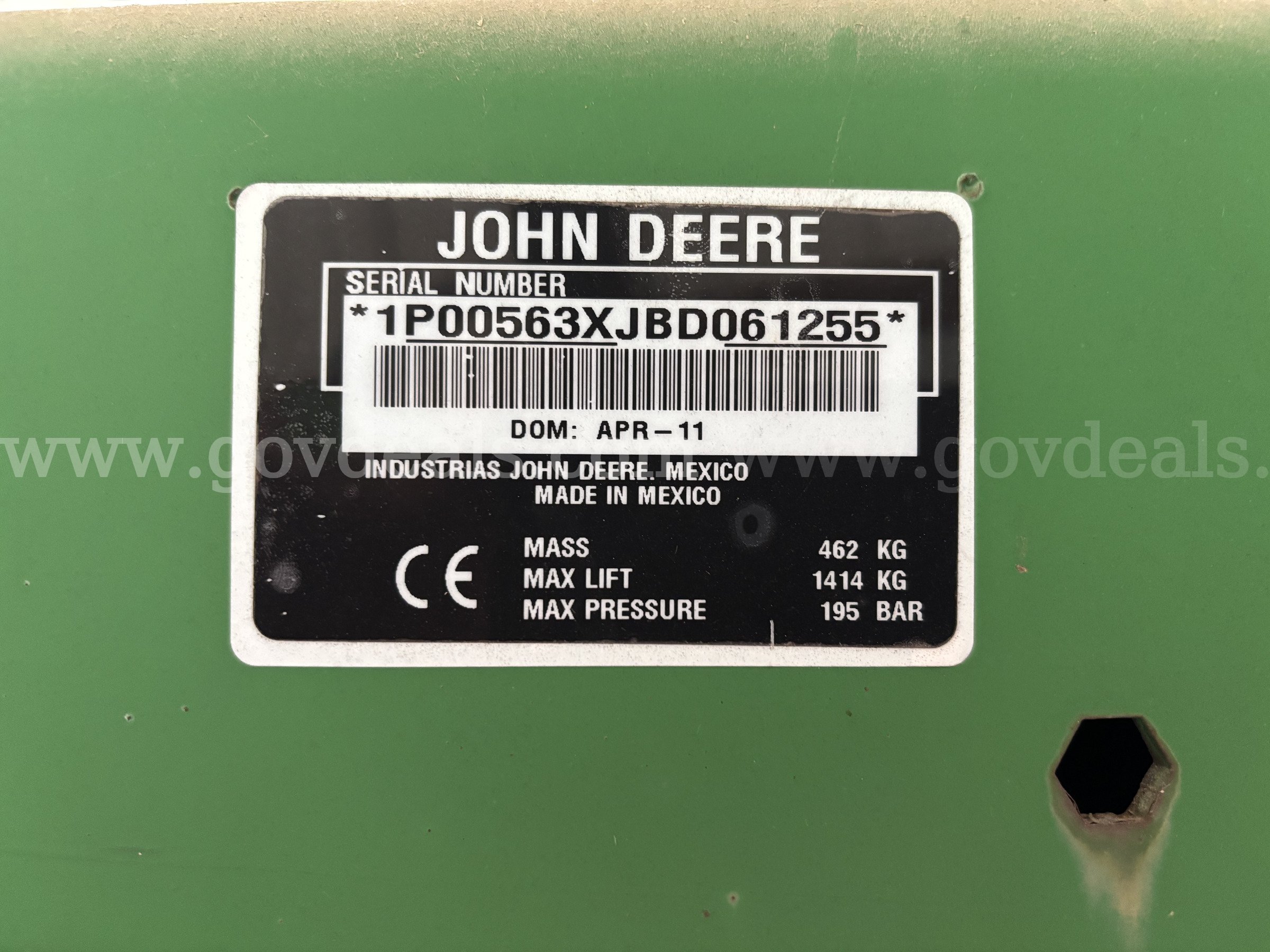 John Deere Loader Bucket Model 563 John Deere 563 Government Surplus Auction - Photo #3