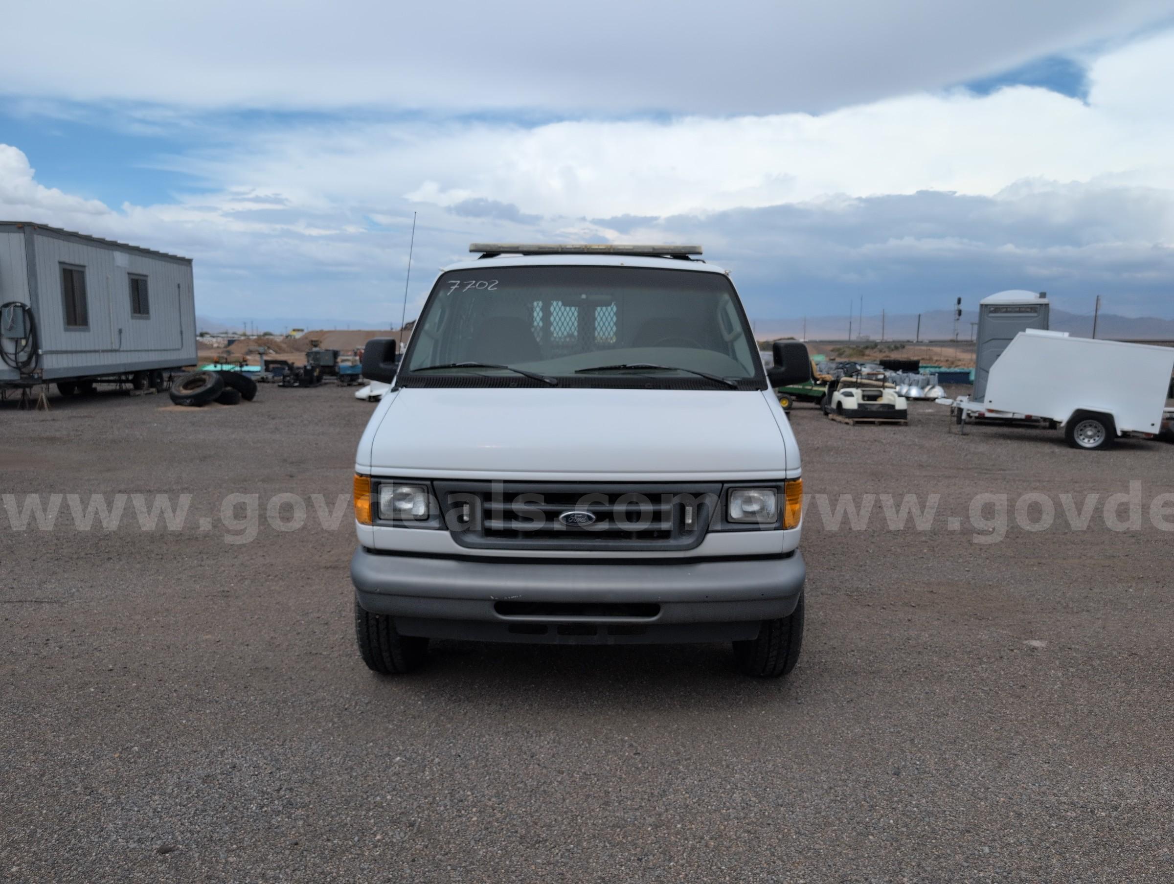 2007 Ford Econoline Ford Econoline E-350 Government Surplus Auction - Photo #2