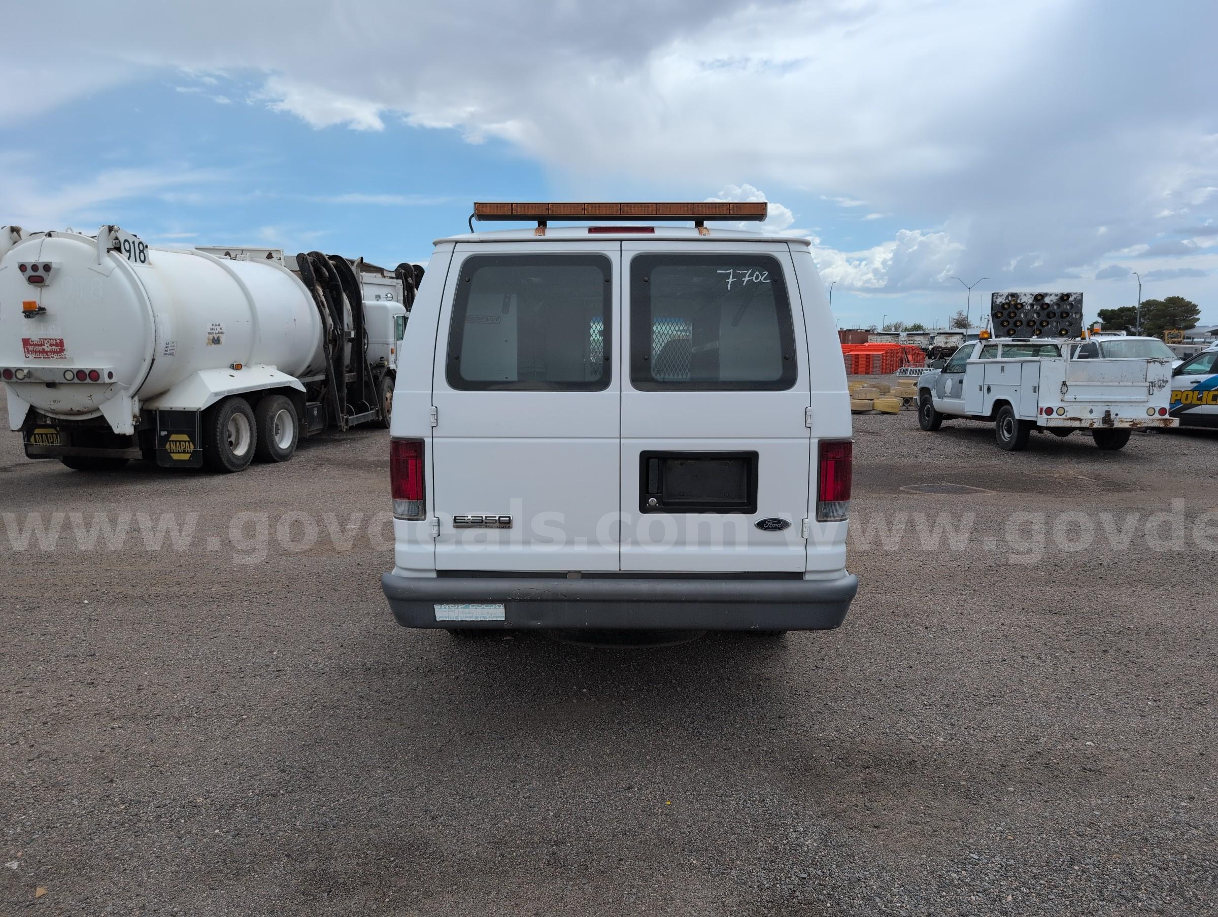 2007 Ford Econoline Ford Econoline E-350 Government Surplus Auction - Photo #4
