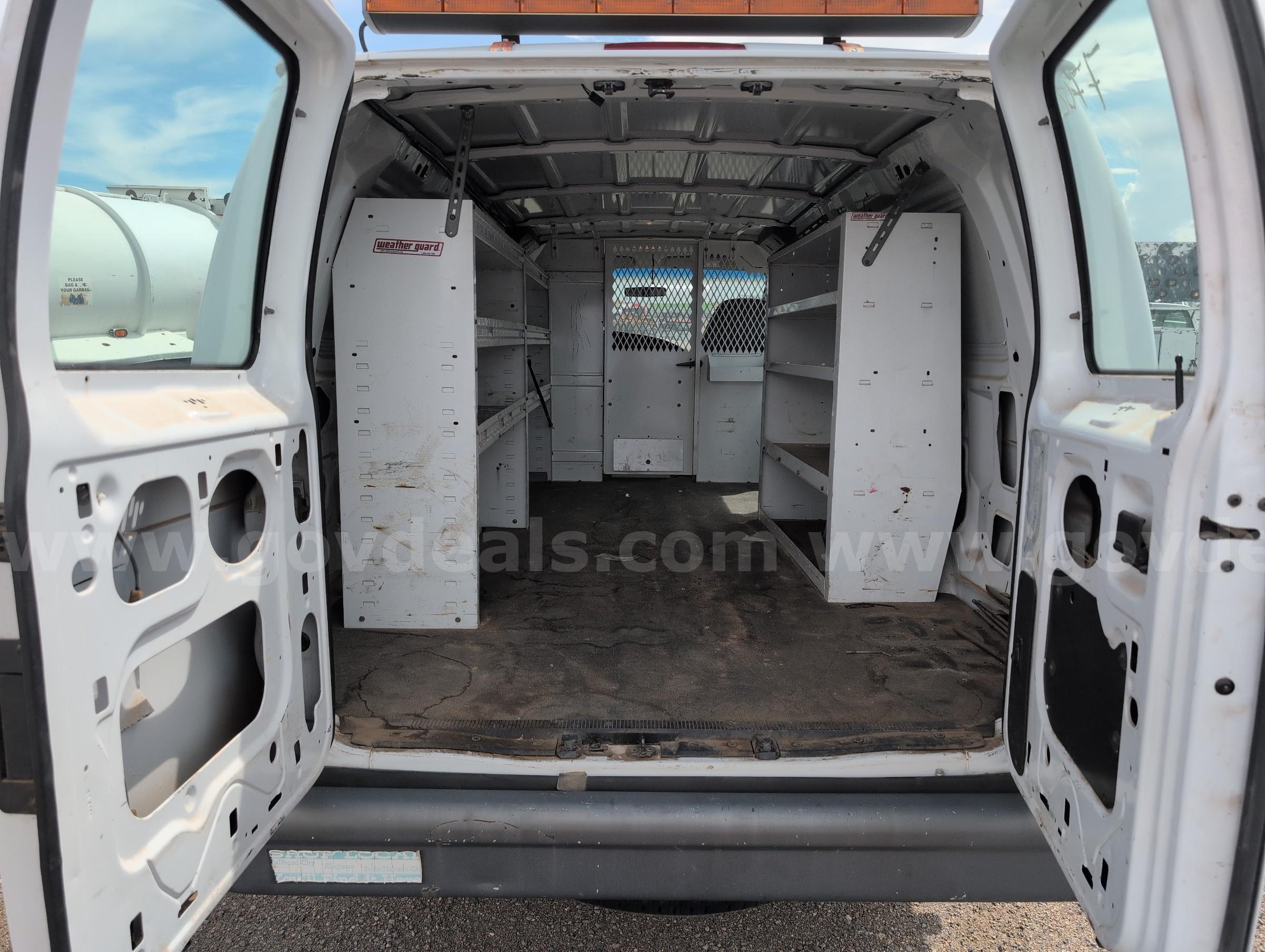 2007 Ford Econoline Ford Econoline E-350 Government Surplus Auction - Photo #5