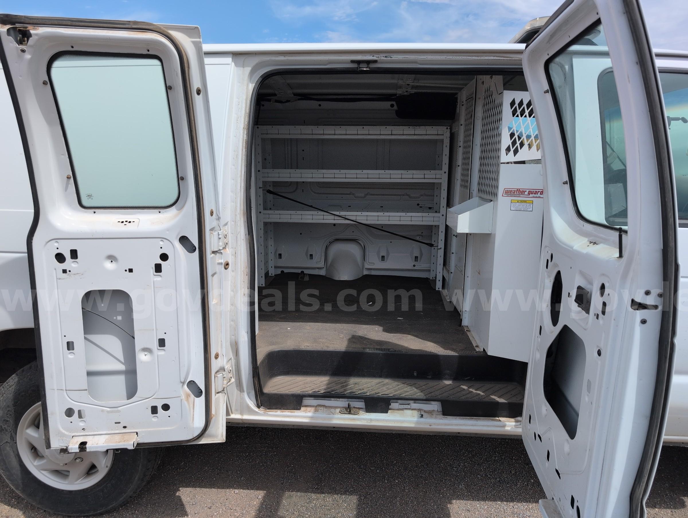 2007 Ford Econoline Ford Econoline E-350 Government Surplus Auction - Photo #6
