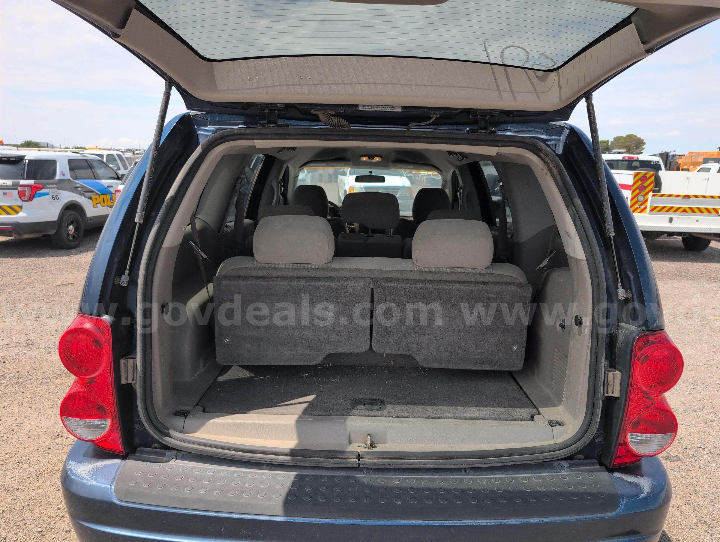 2005 Dodge Durango SLT 4WD Dodge Durango Government Surplus Auction - Photo #5
