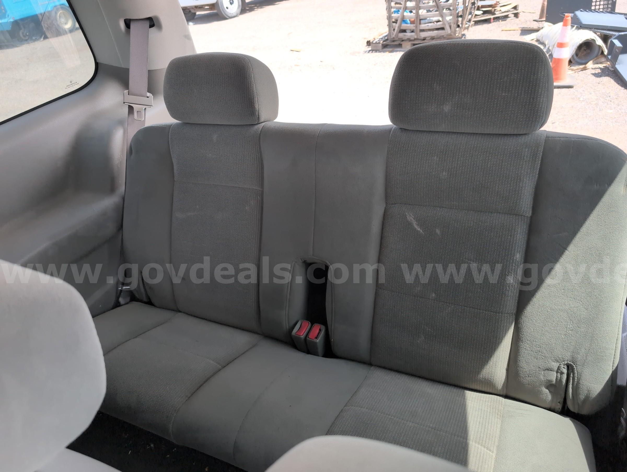 2005 Dodge Durango SLT 4WD Dodge Durango Government Surplus Auction - Photo #6