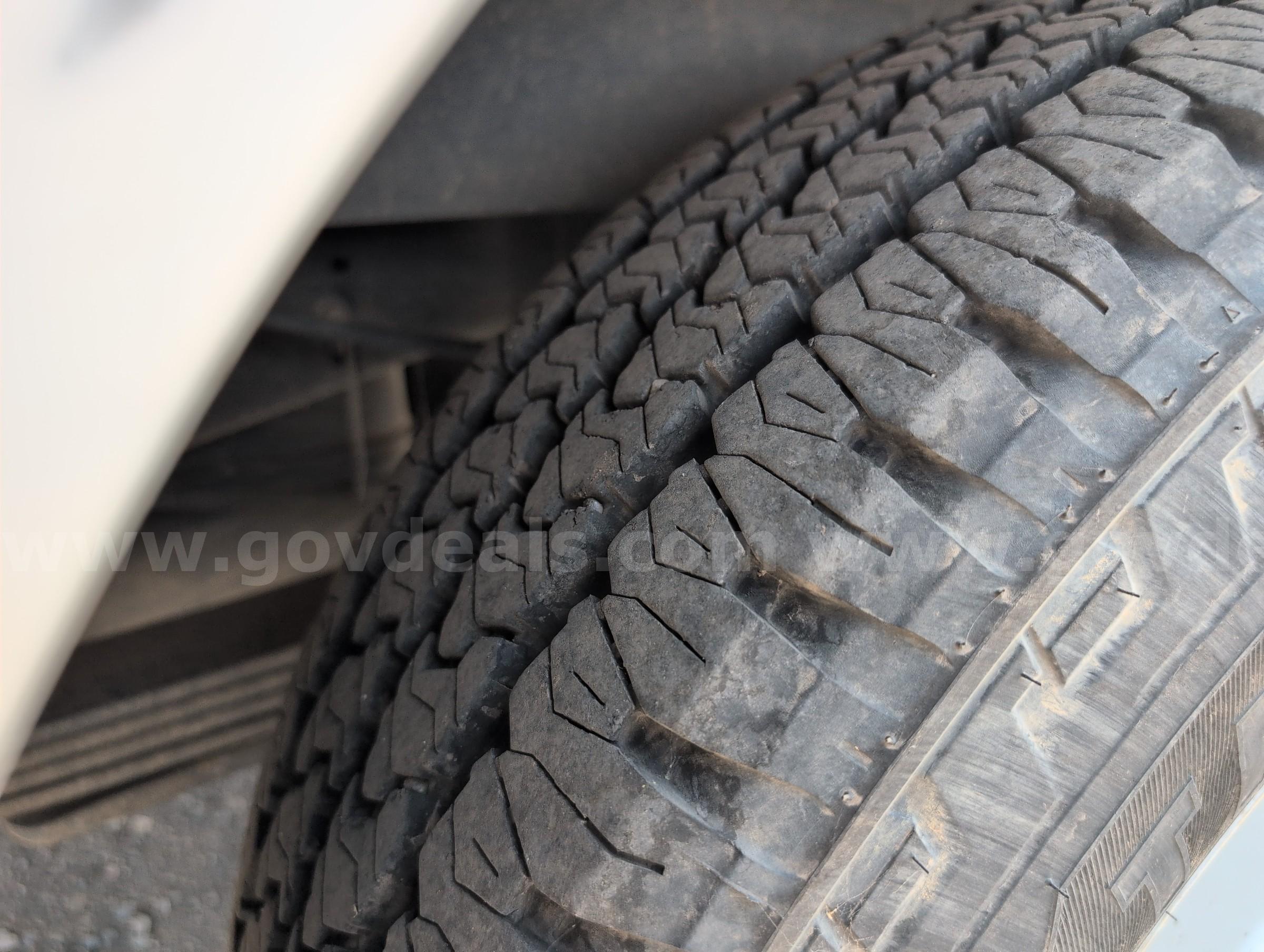 2008 Ford F-250 SD XL SuperCab Long Bed 2WD Ford F-250 Government Surplus Auction - Photo #5