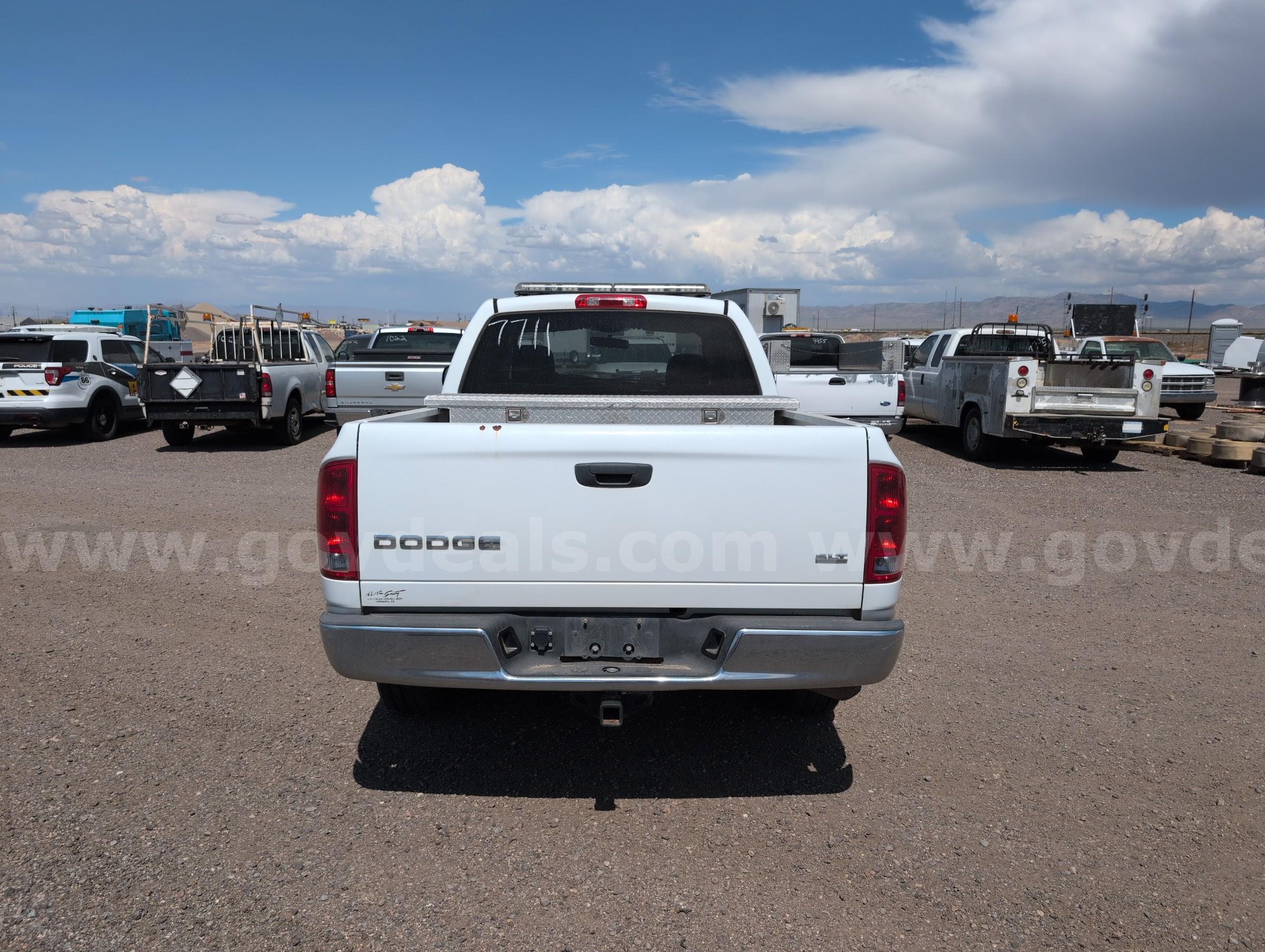 2003 Dodge Ram 1500 ST Quad Cab Short Bed 2WD Dodge Ram 1500 Government Surplus Auction - Photo #4