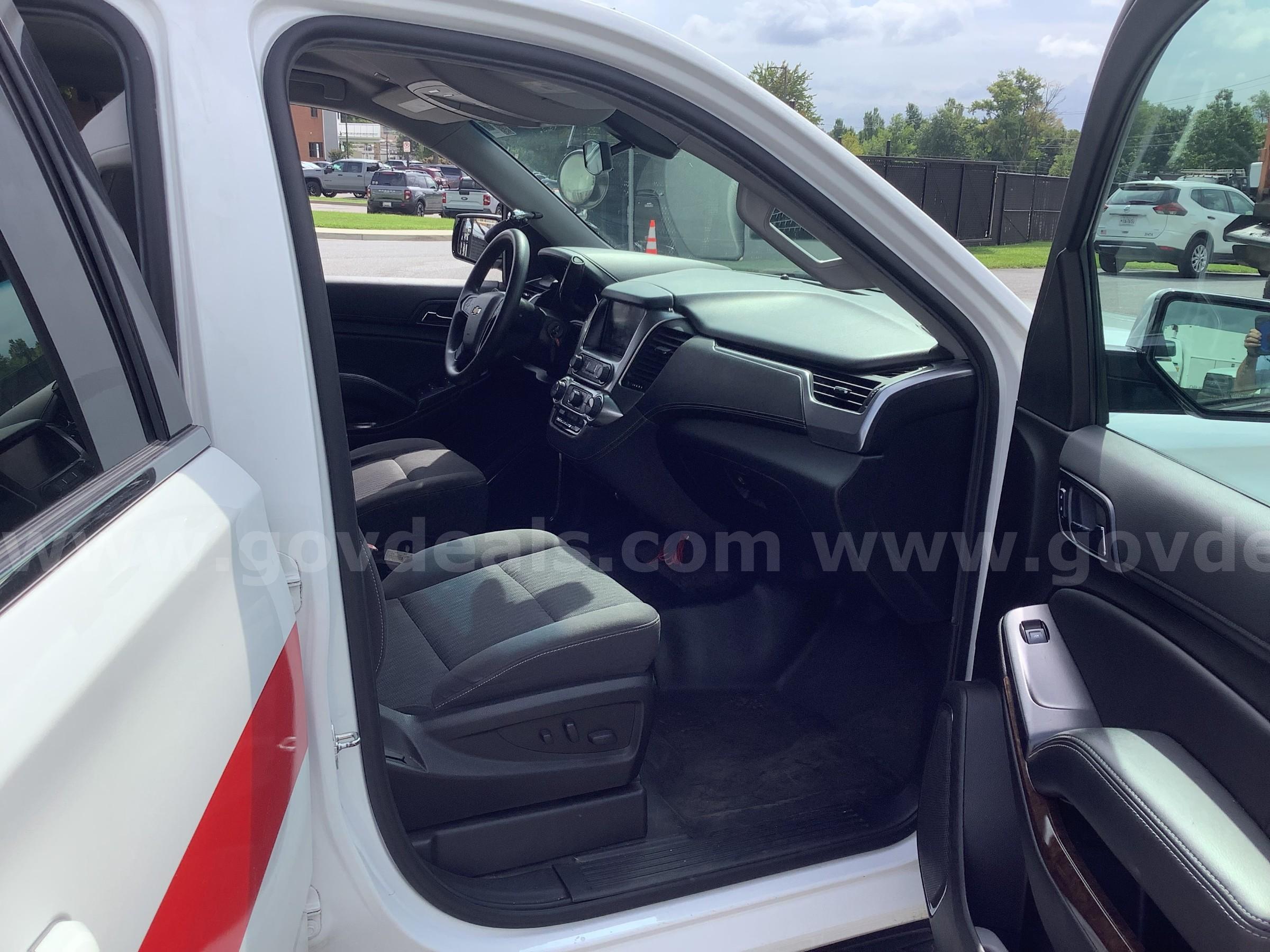 2020 Chevrolet Tahoe SSV 4WD Chevrolet Tahoe Government Surplus Auction - Photo #6