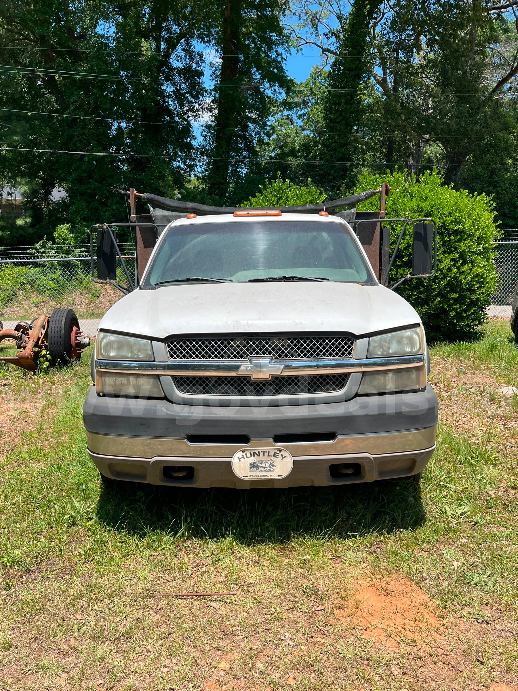2003 Chevrolet Silverado 3500 Chevrolet Silverado Government Surplus Auction - Photo #2