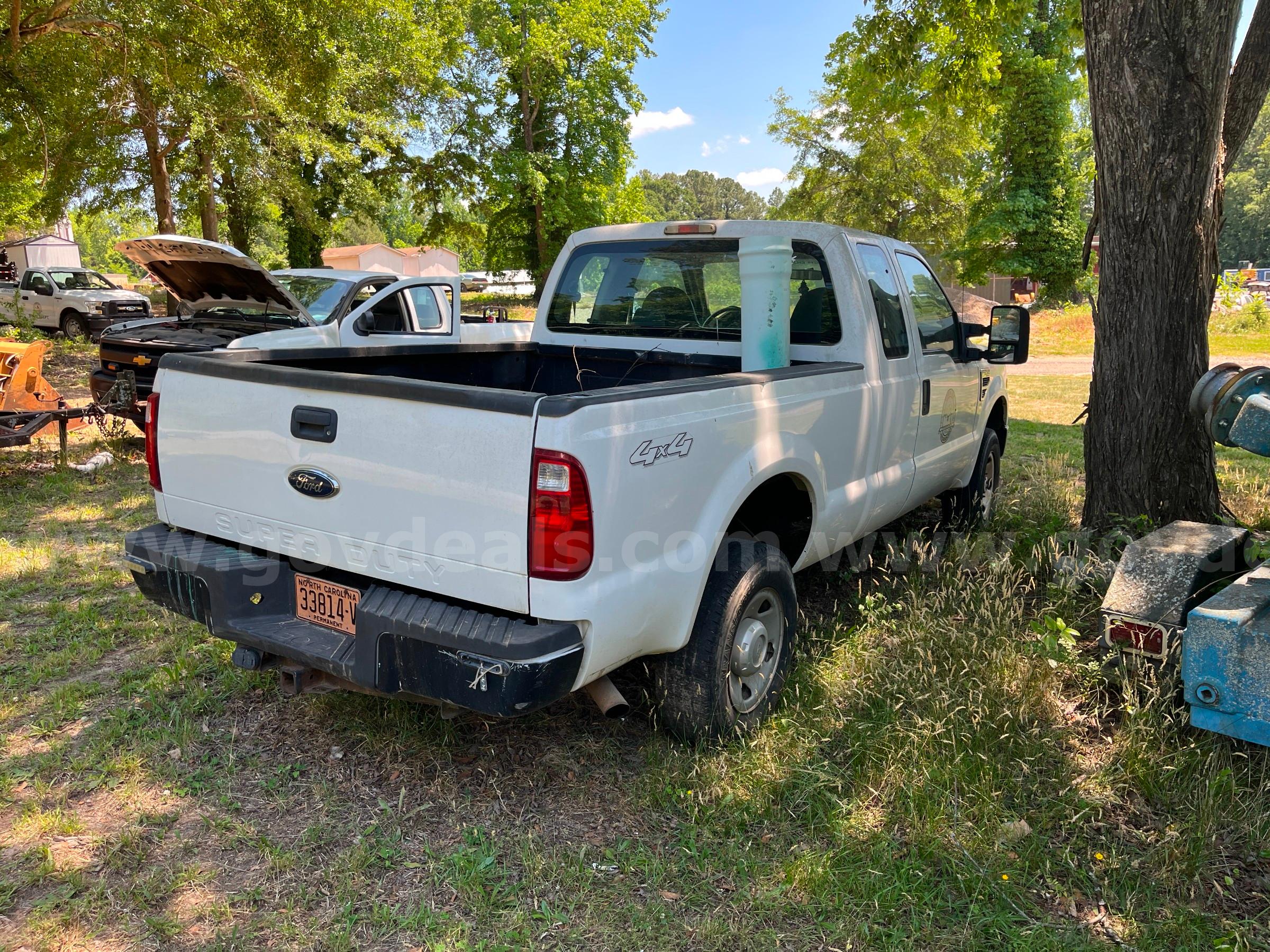 2009 Ford F-250 SD Ford F-250 Government Surplus Auction - Photo #4