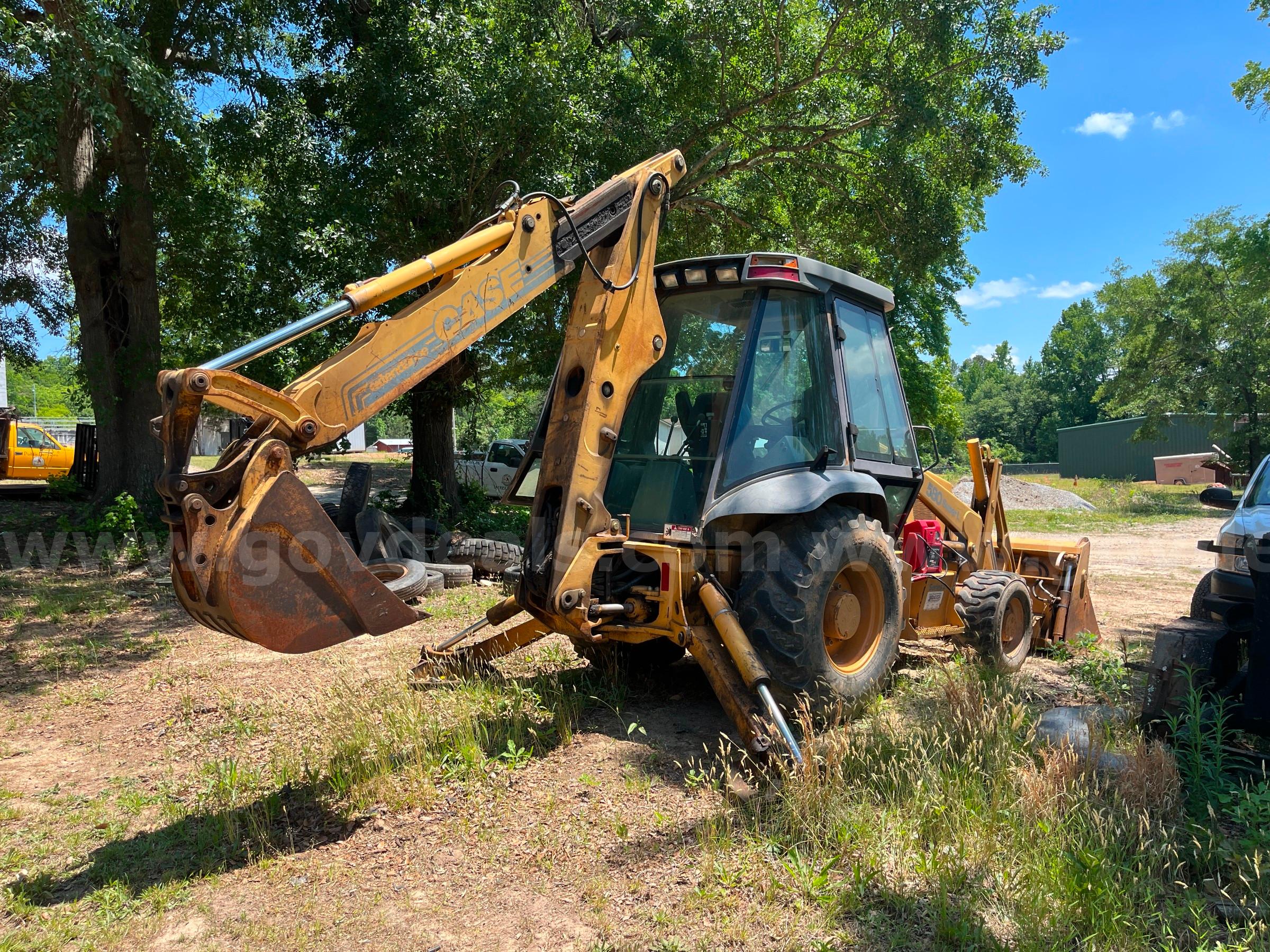 Case 580 Super L Backhoe Case 580 Government Surplus Auction - Photo #3