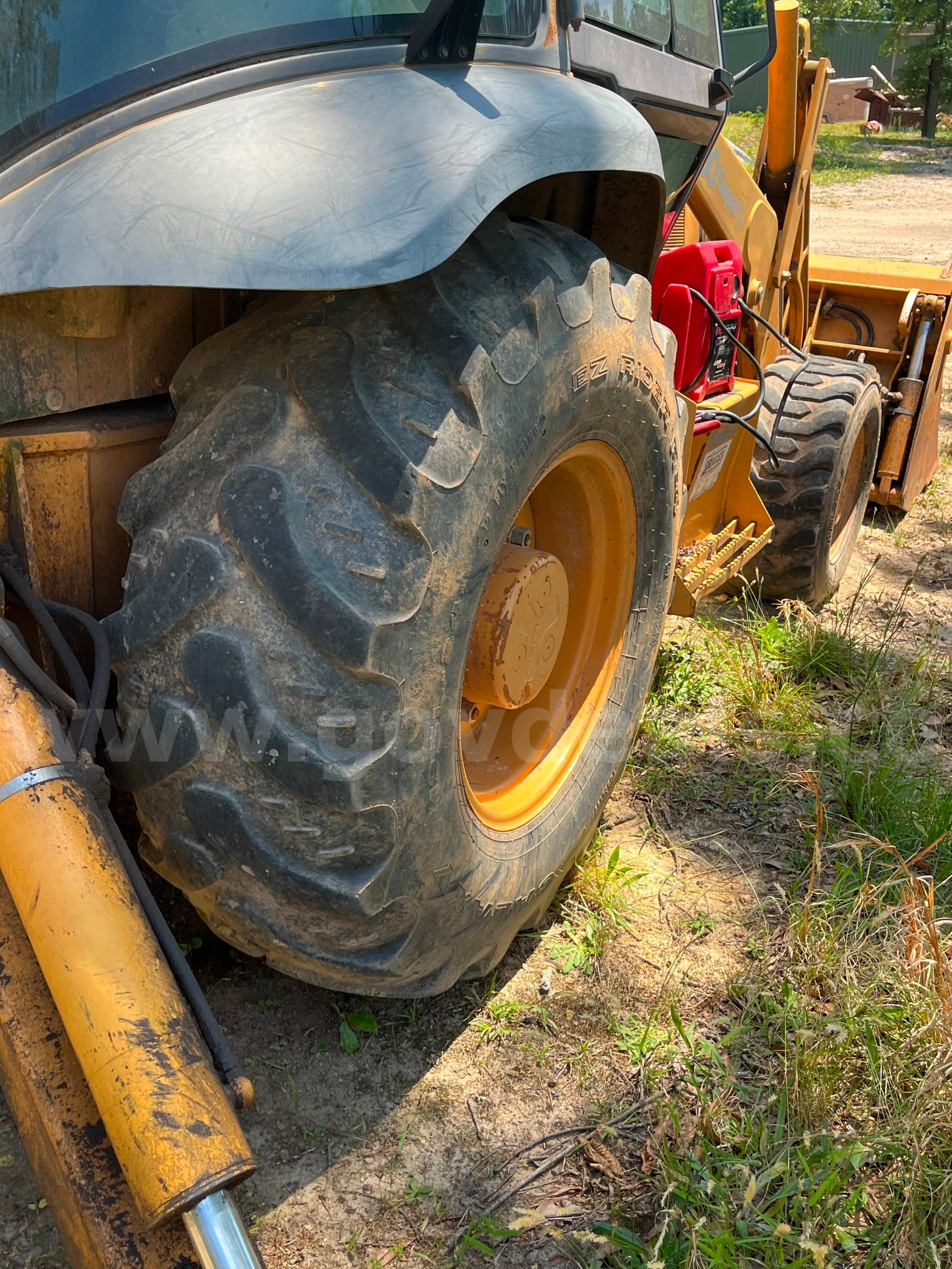 Case 580 Super L Backhoe Case 580 Government Surplus Auction - Photo #6