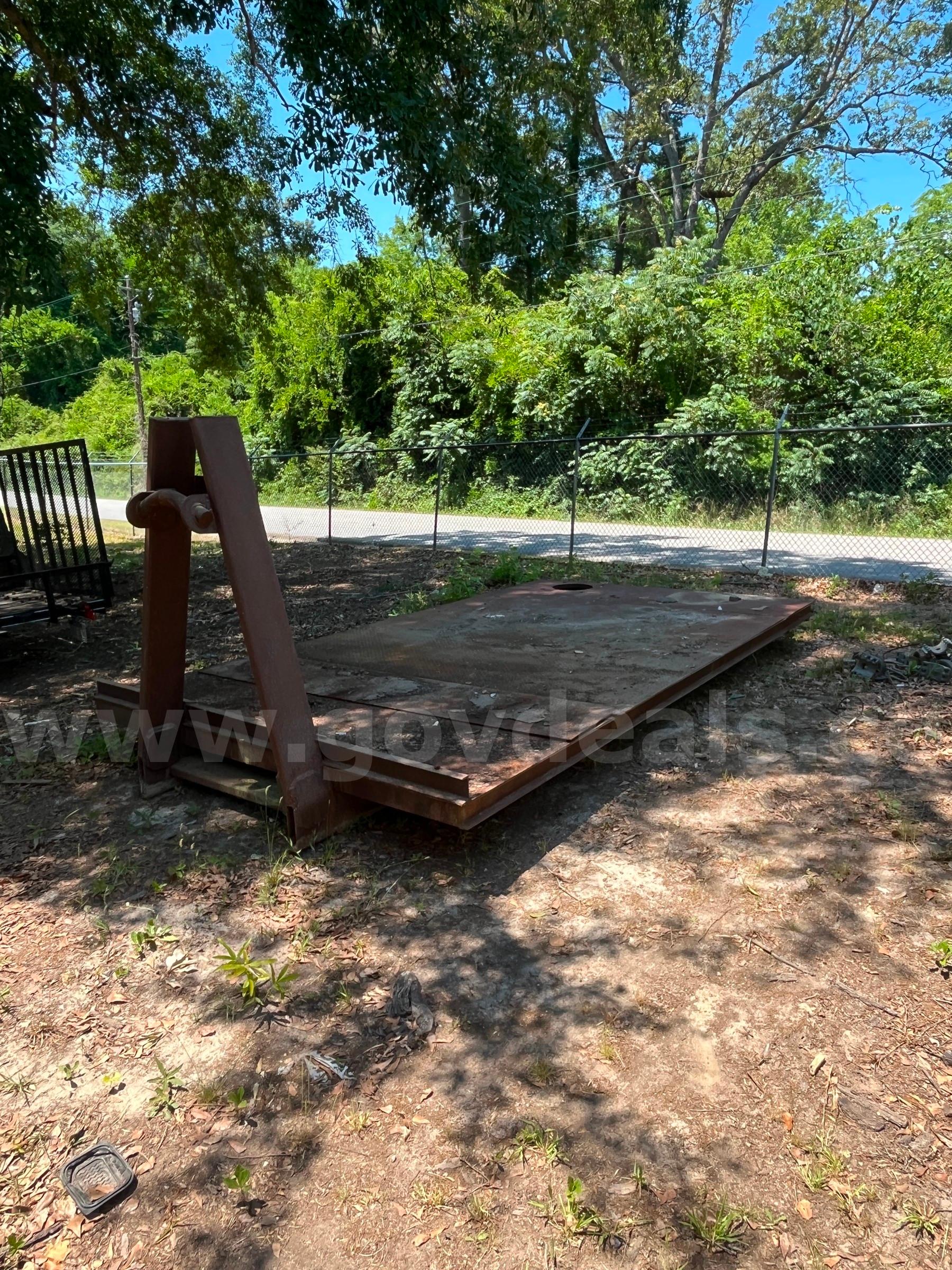 Home-Made Hook Bed   Government Surplus Auction - Photo #3