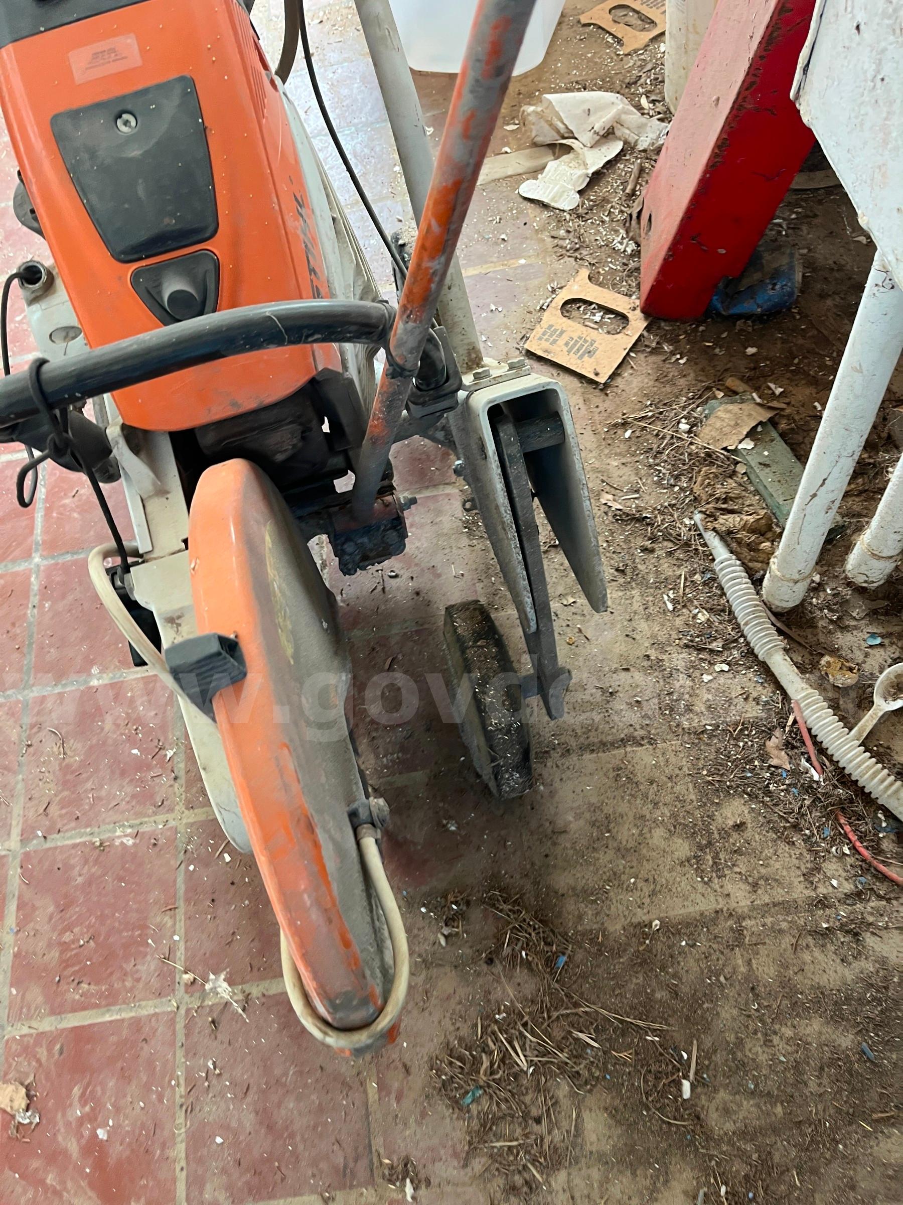 STIHL Concrete Walk Behind Saw TS800C STIHL TS800C Government Surplus Auction - Photo #5