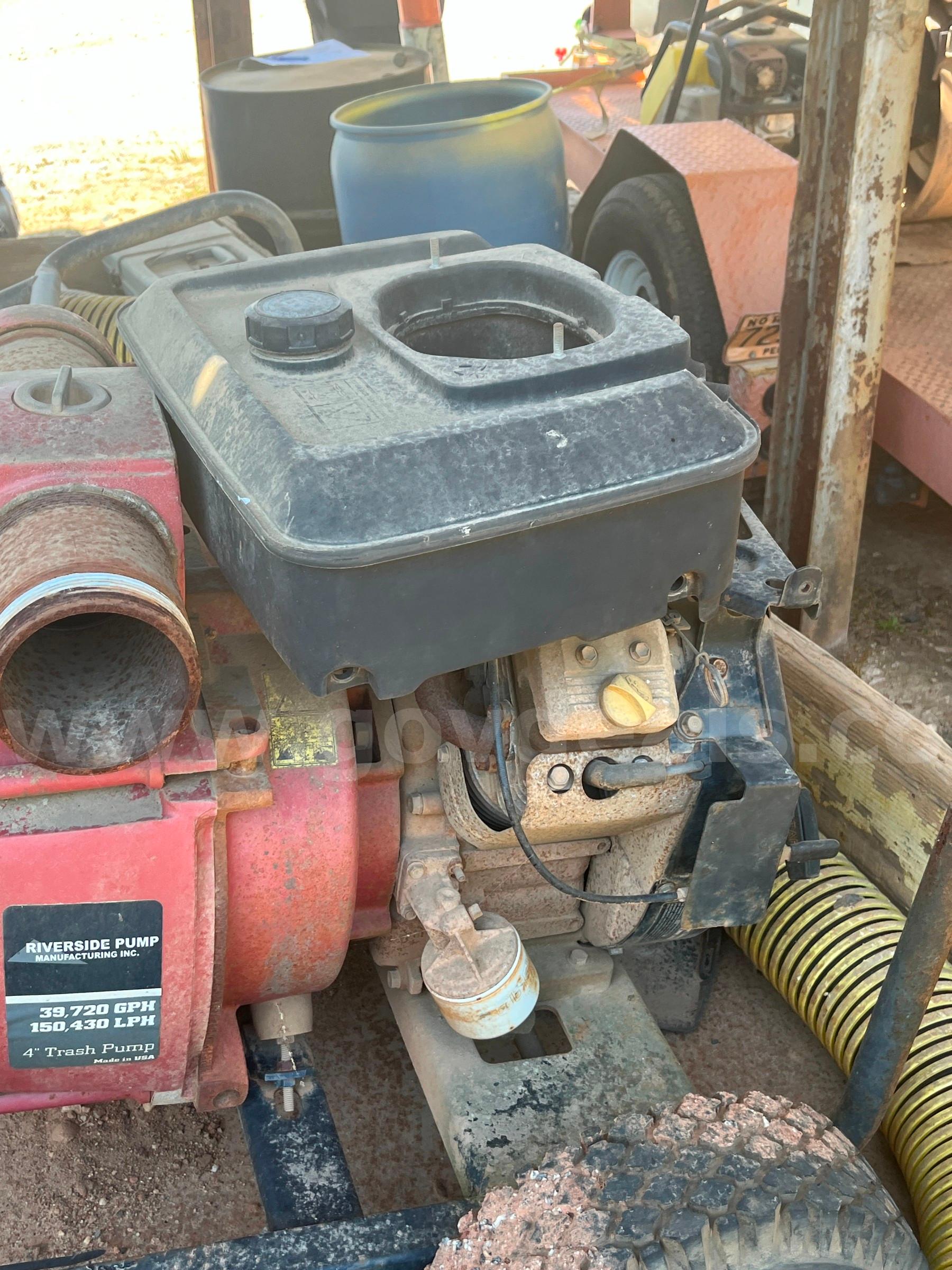Lot of Two Water Pumps   Government Surplus Auction - Photo #4