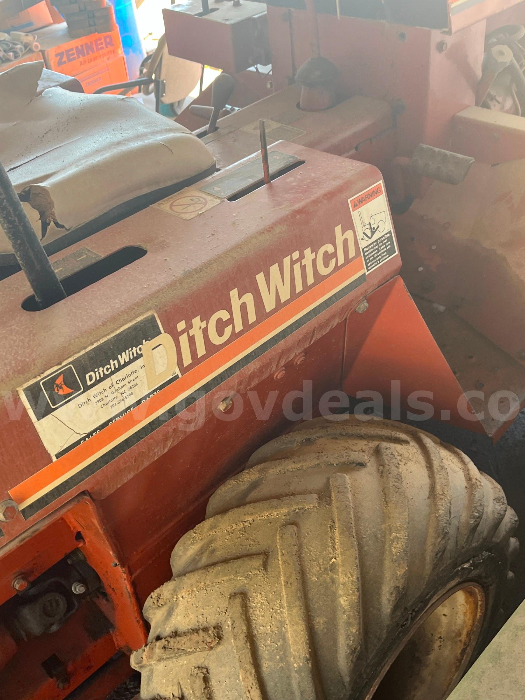 Ditch Witch 2200 & Trailer Ditch Witch 2200 Government Surplus Auction - Photo #6