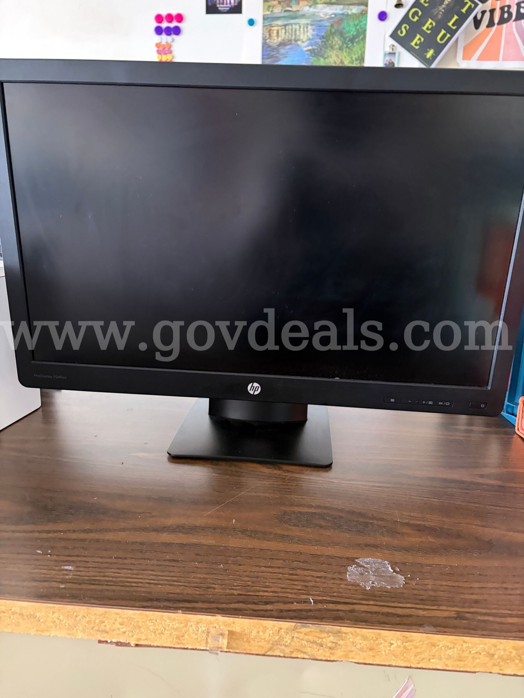 Lot of 2x HP Monitors HP  Government Surplus Auction - Photo #3