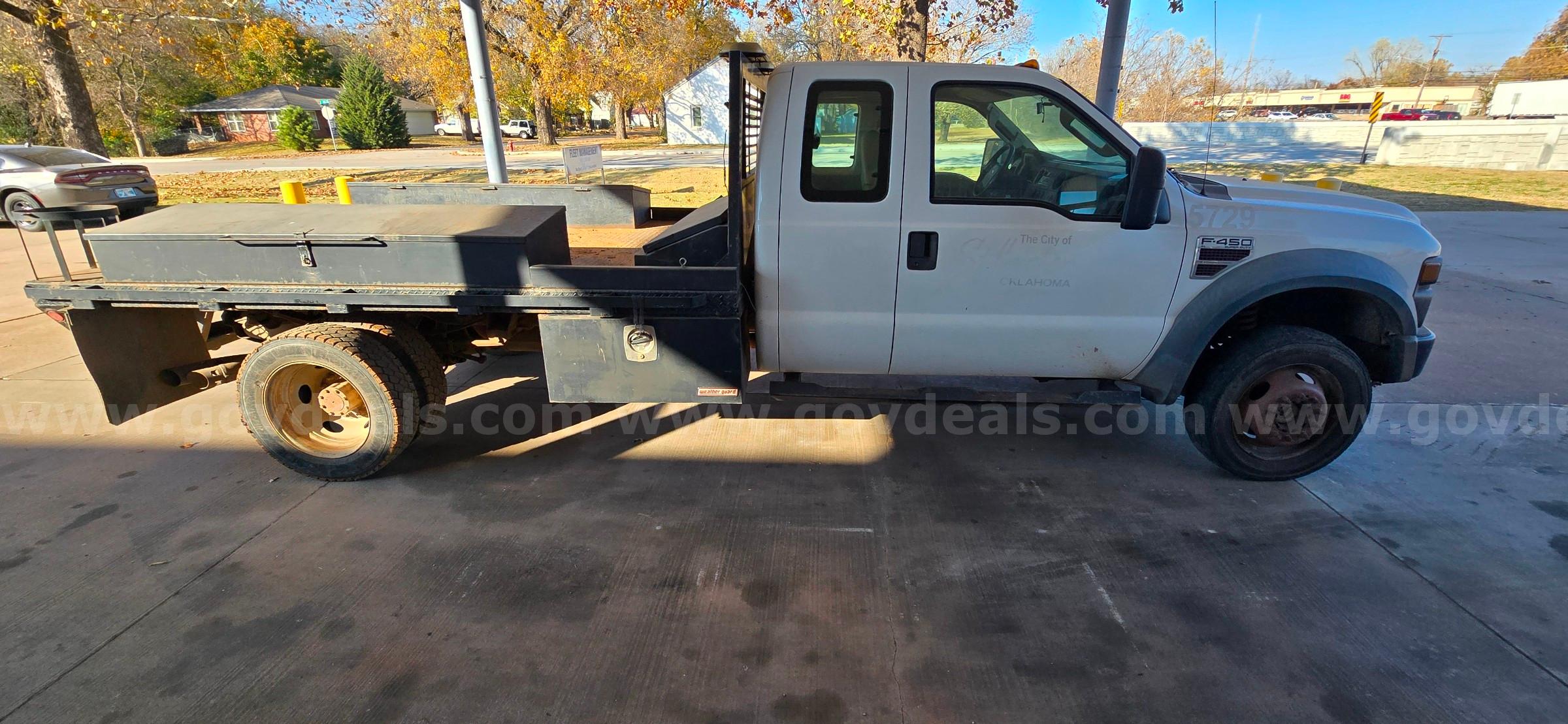 2008 Ford F-450 SD Ford F-450 Government Surplus Auction - Photo #2