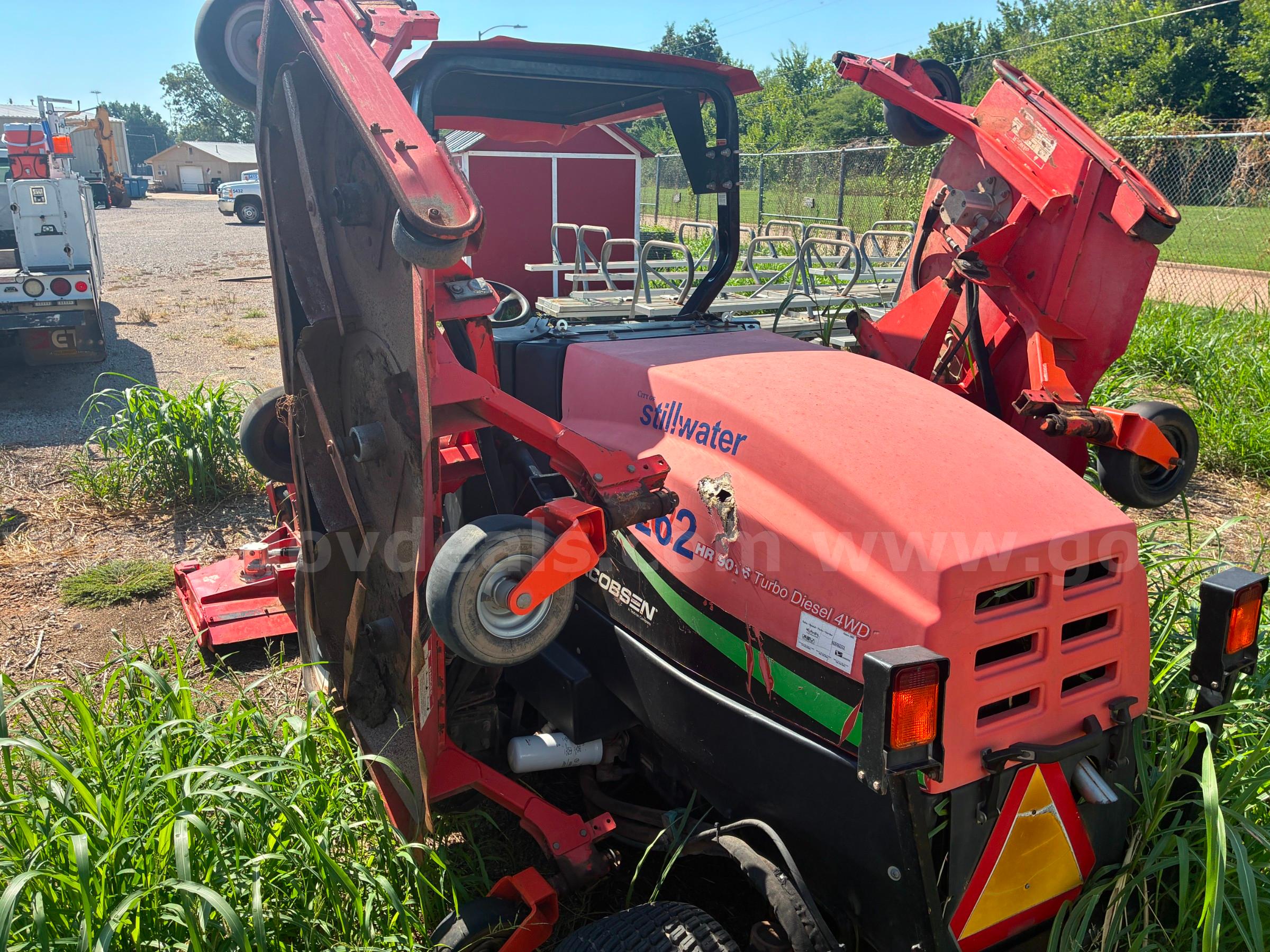 2004 Jacobsen 9016 mower Jacobsen 9016 Government Surplus Auction - Photo #4