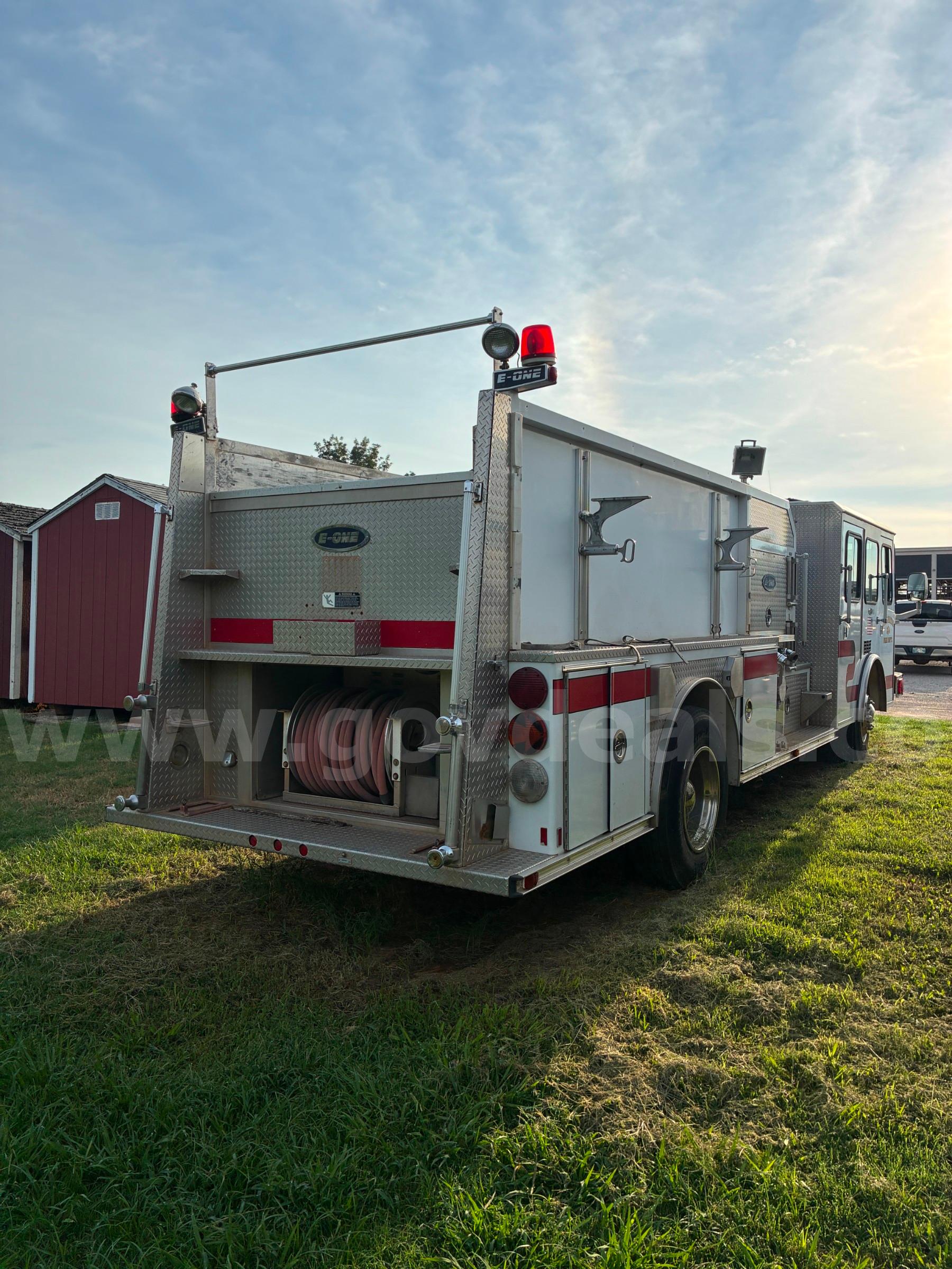 1993 Emergency One Fire Truck INOPERATIVE MUST BE TOWED Emergency One Fire Truck Government Surplus Auction - Photo #5