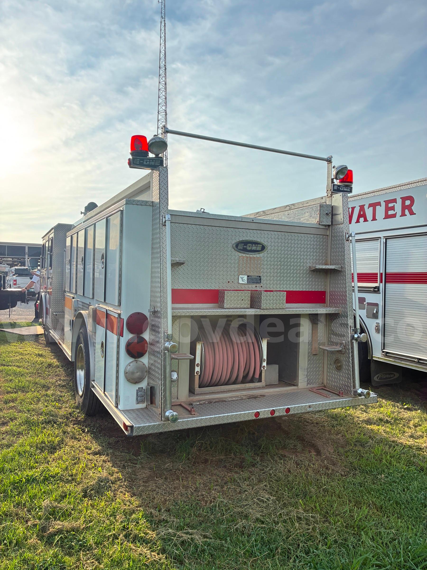 1993 Emergency One Fire Truck INOPERATIVE MUST BE TOWED Emergency One Fire Truck Government Surplus Auction - Photo #6