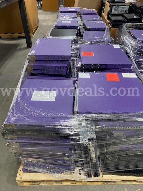 300 Intra Systems Switches - for Scrap International 300 Government Surplus Auction - Photo #2