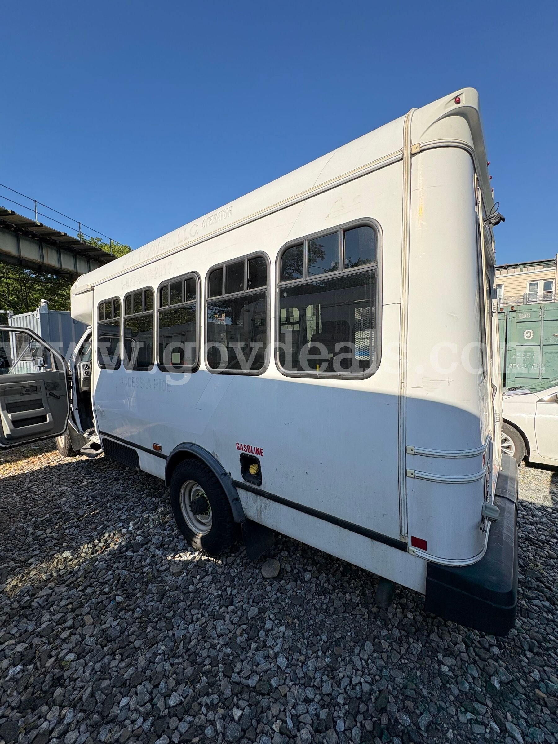 2016 Ford Econoline (5203) Ford 5203 Government Surplus Auction - Photo #2