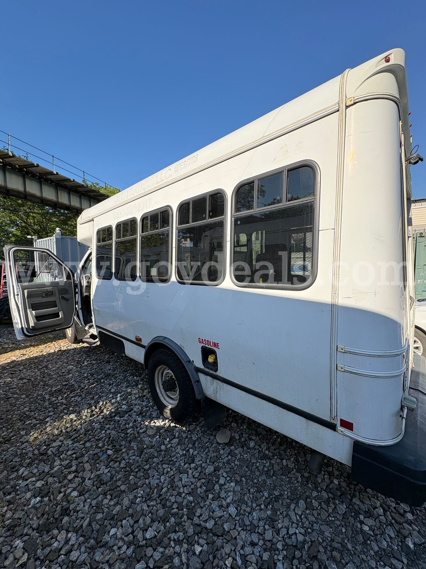 2016 Ford Econoline (5203) Ford 5203 Government Surplus Auction - Photo #3
