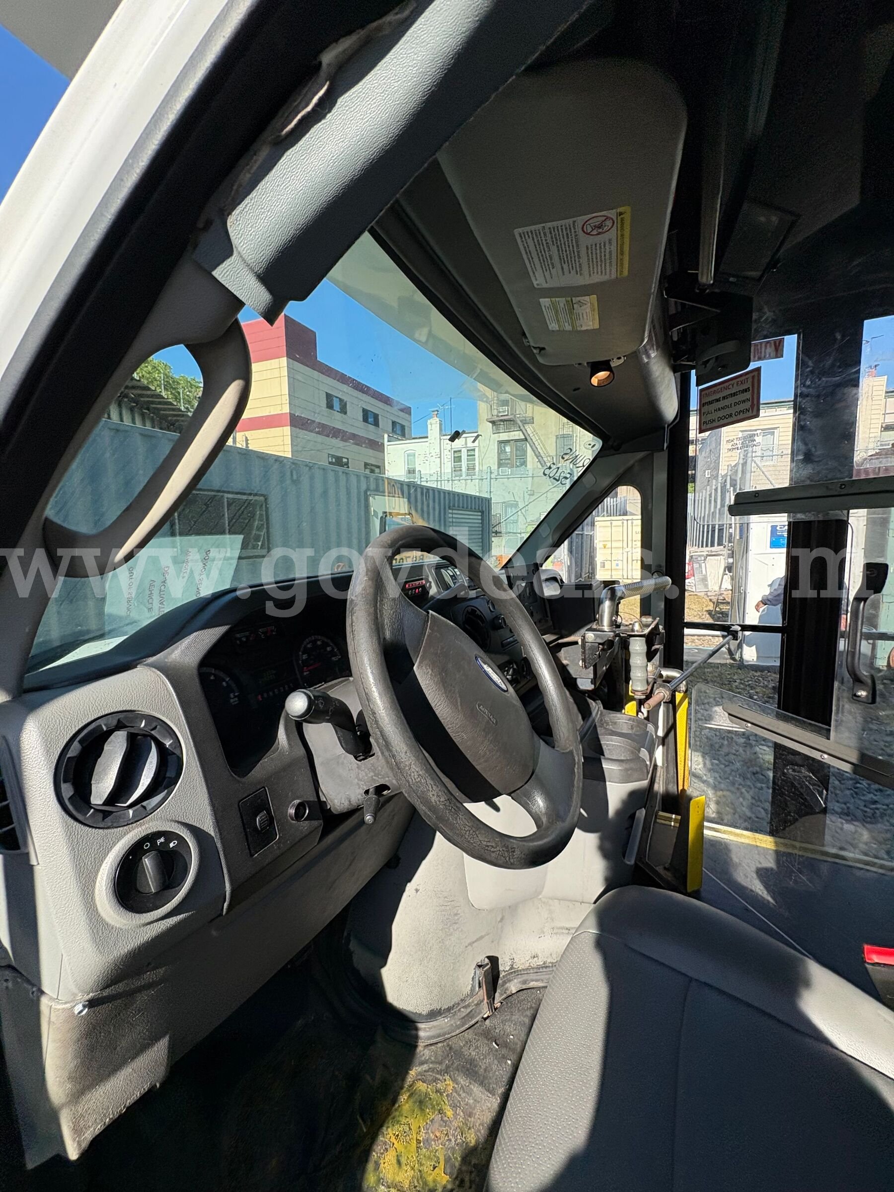2016 Ford Econoline (5203) Ford 5203 Government Surplus Auction - Photo #5