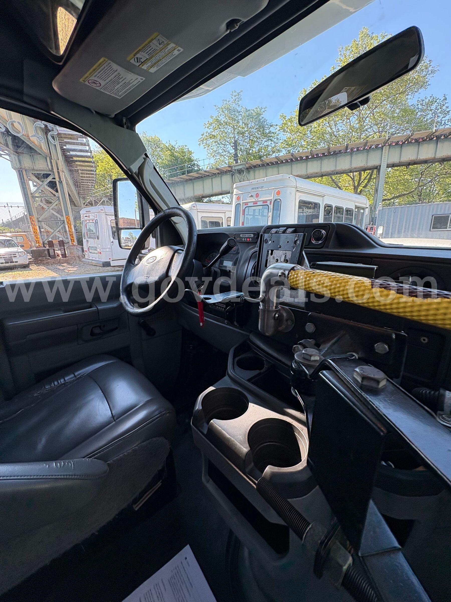 2016 Ford Econoline (5202) Ford 5202 Government Surplus Auction - Photo #4