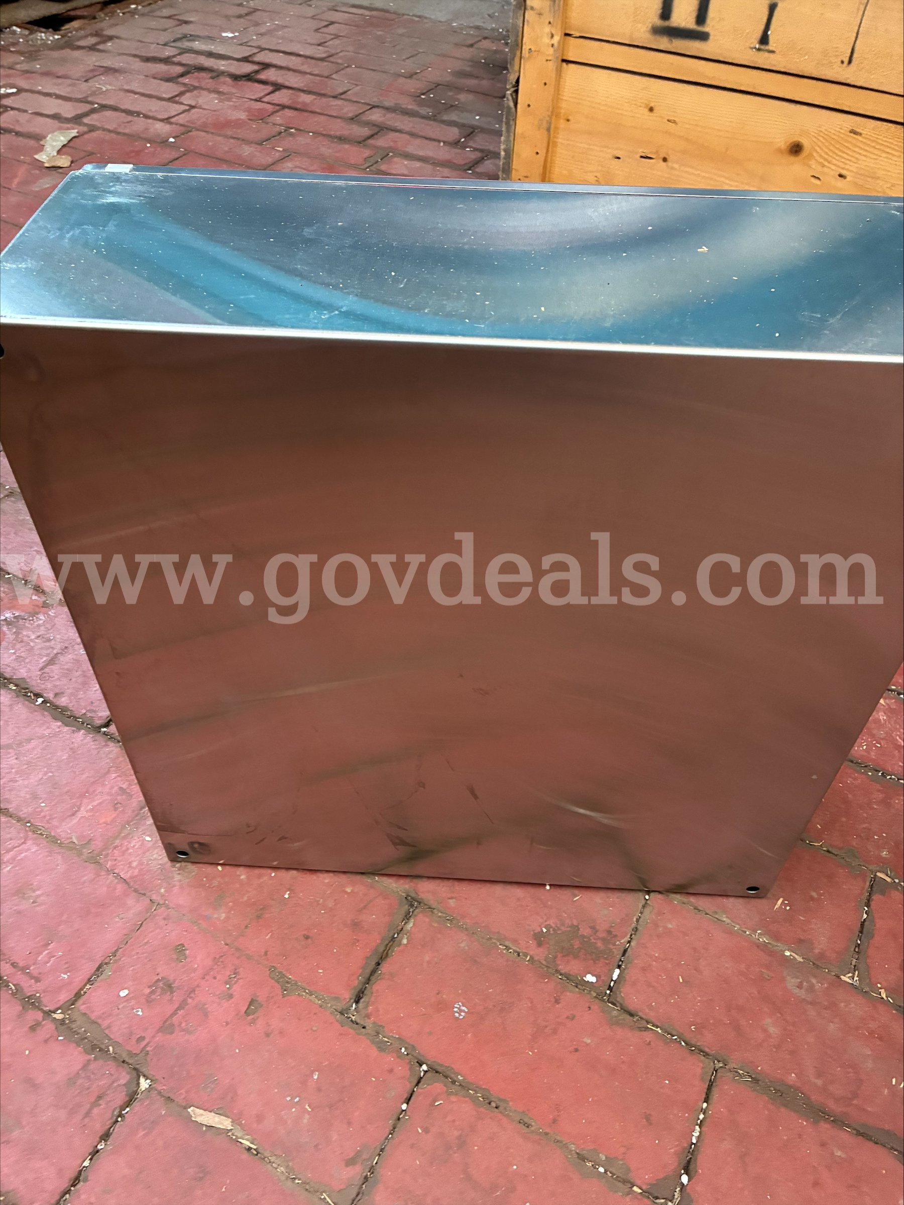 Lot of (11) Stainless Steel Enclosures  4100 Government Surplus Auction - Photo #3