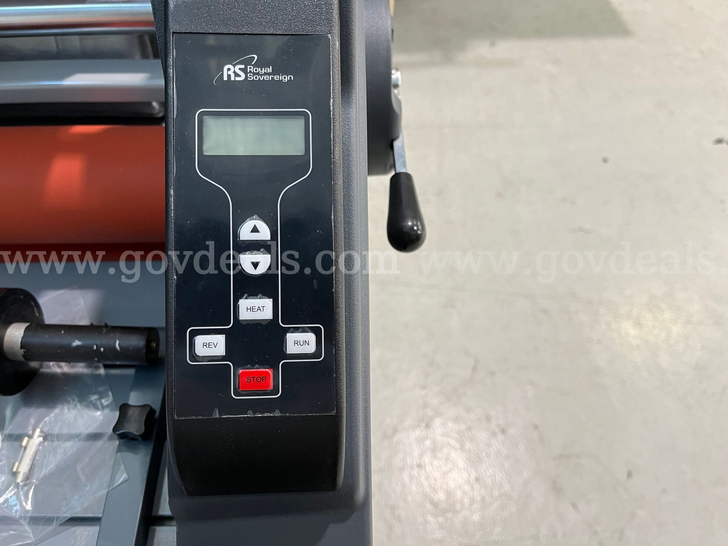 Royal Sovereign RSC-1402HW/SC 55 inch wide format heat assist cold roll laminator Royal Sovereign 1402HW Government Surplus Auction - Photo #4