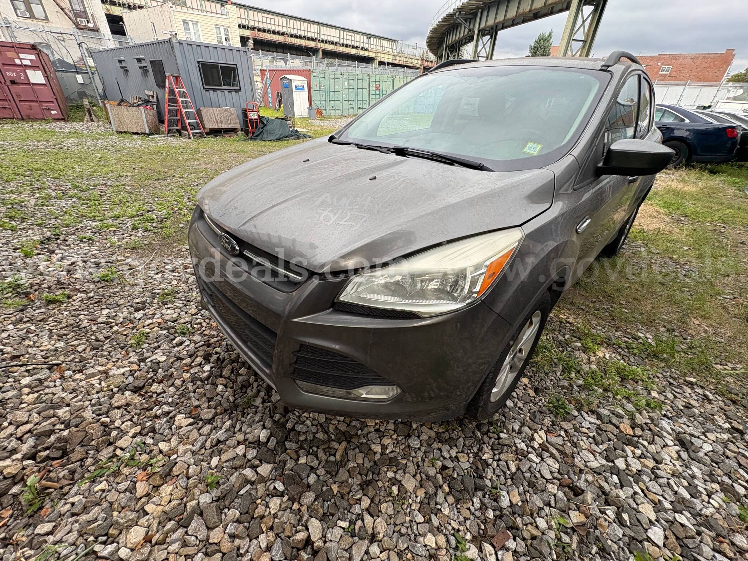 2014 Ford Escape (BT1527) Ford Escape Government Surplus Auction - Photo #2