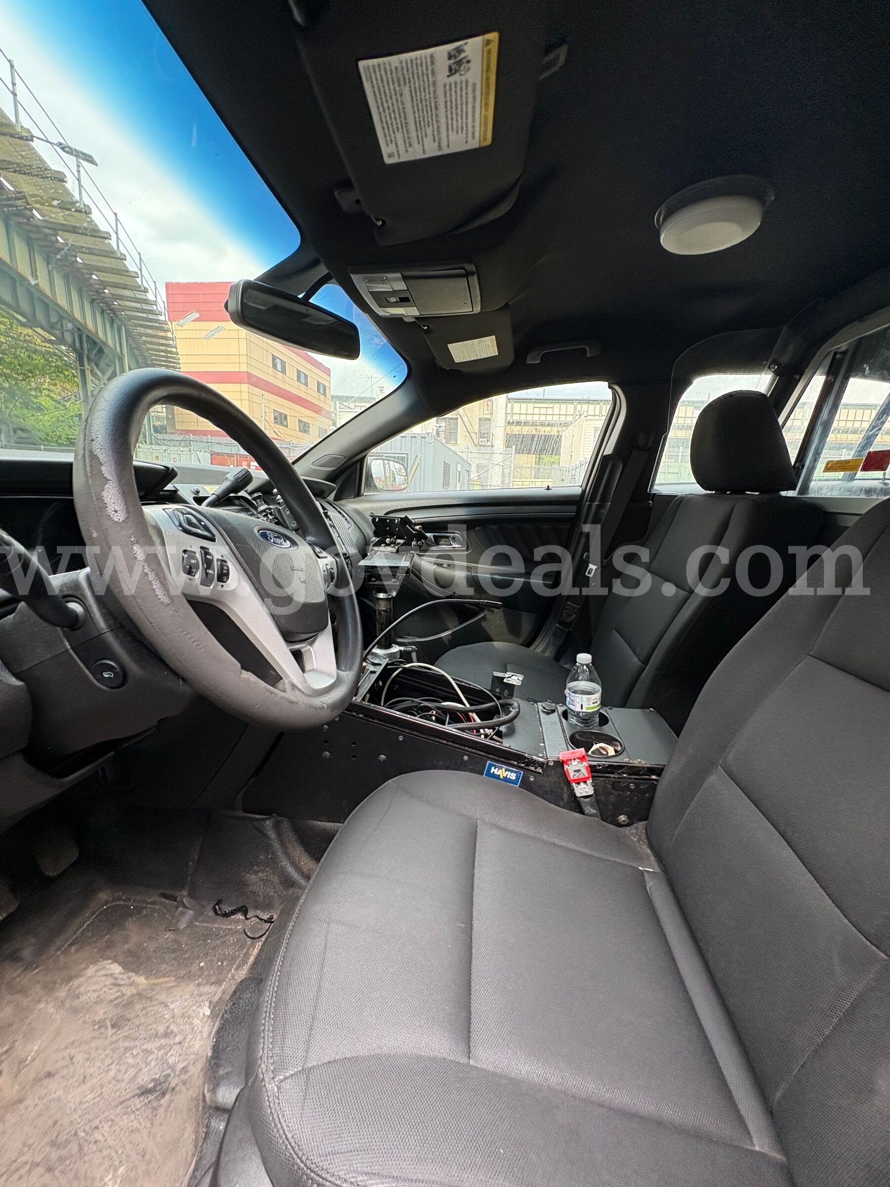2017 Ford Taurus (BT805) Ford Taurus Government Surplus Auction - Photo #6