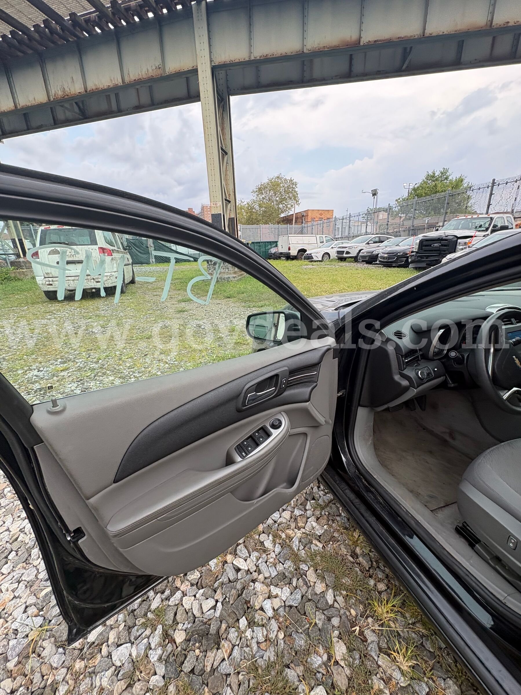 2014 Chevrolet Malibu (BT1541) Chevrolet Malibu Government Surplus Auction - Photo #6