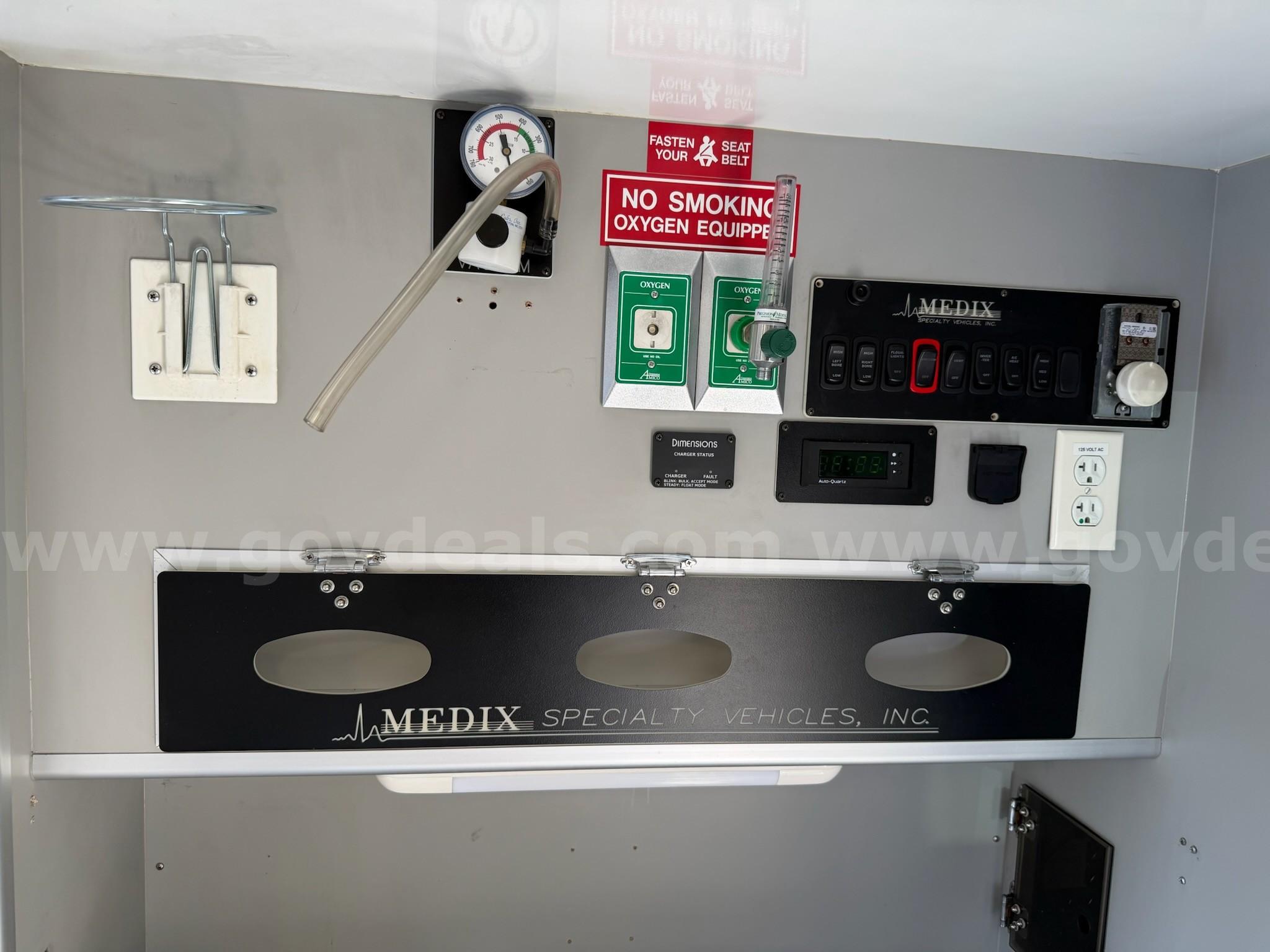 2010 Chevrolet Express Ambulance Chevrolet Express Government Surplus Auction - Photo #5