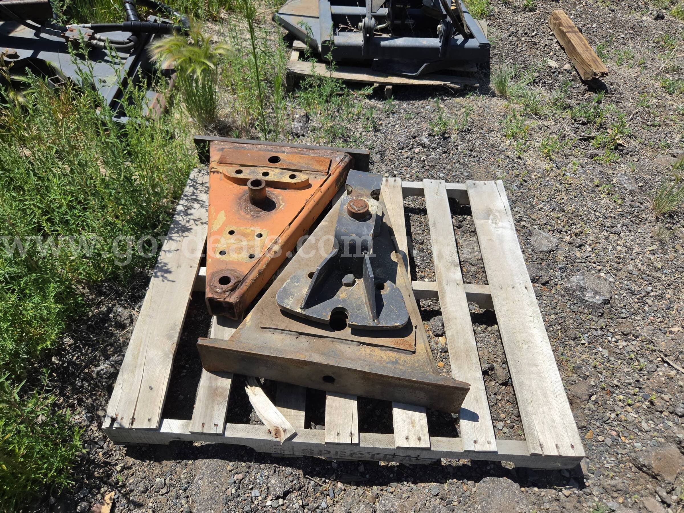 Municipal Snow Plow with Hydraulic Quick-Attach Frame and Two (2) Extra A-Frame Assemblies   Government Surplus Auction - Photo #2
