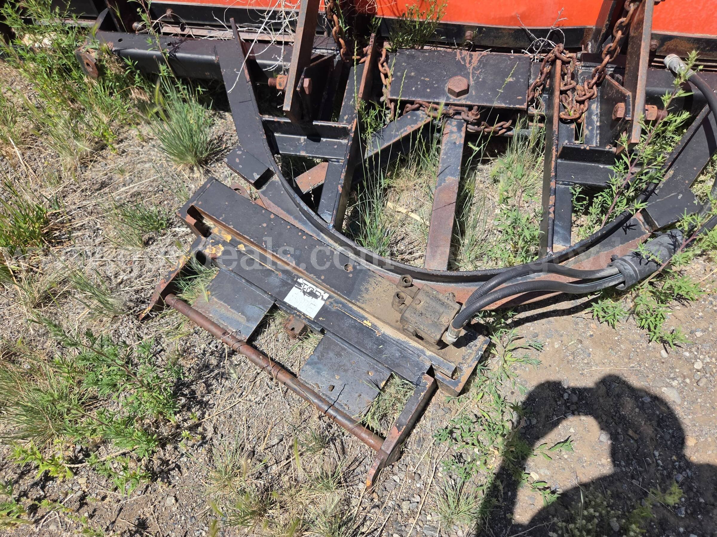 Flink 12-Foot One-Way Snow Plow with Hydraulic Mount – Model TTPY12PA45 Flink TTPY12PA45 Government Surplus Auction - Photo #5