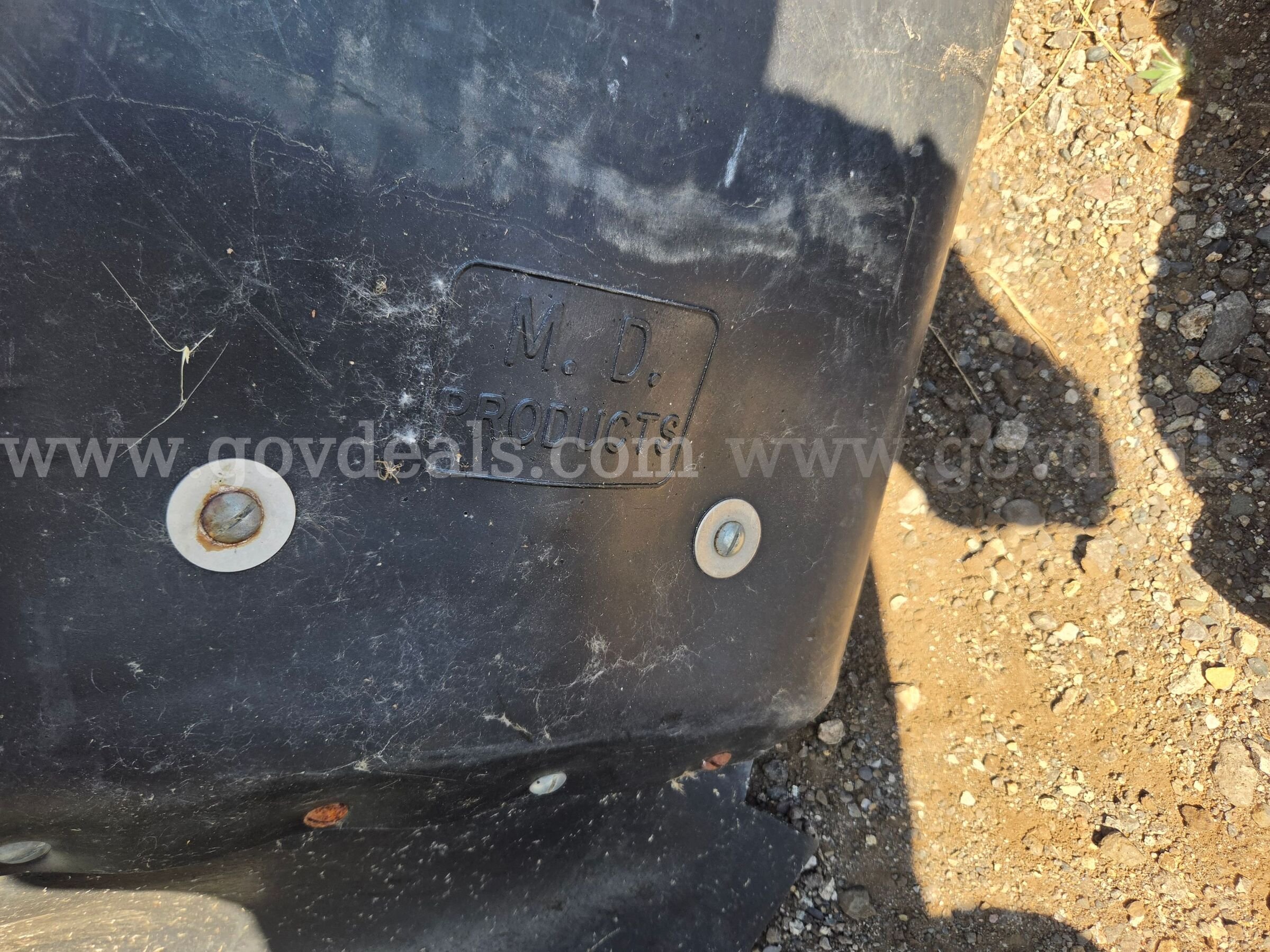 Lot of 2 Caterpillar 140H Motor Grader Steering Axle Fender Sets Caterpillar 140H Government Surplus Auction - Photo #5
