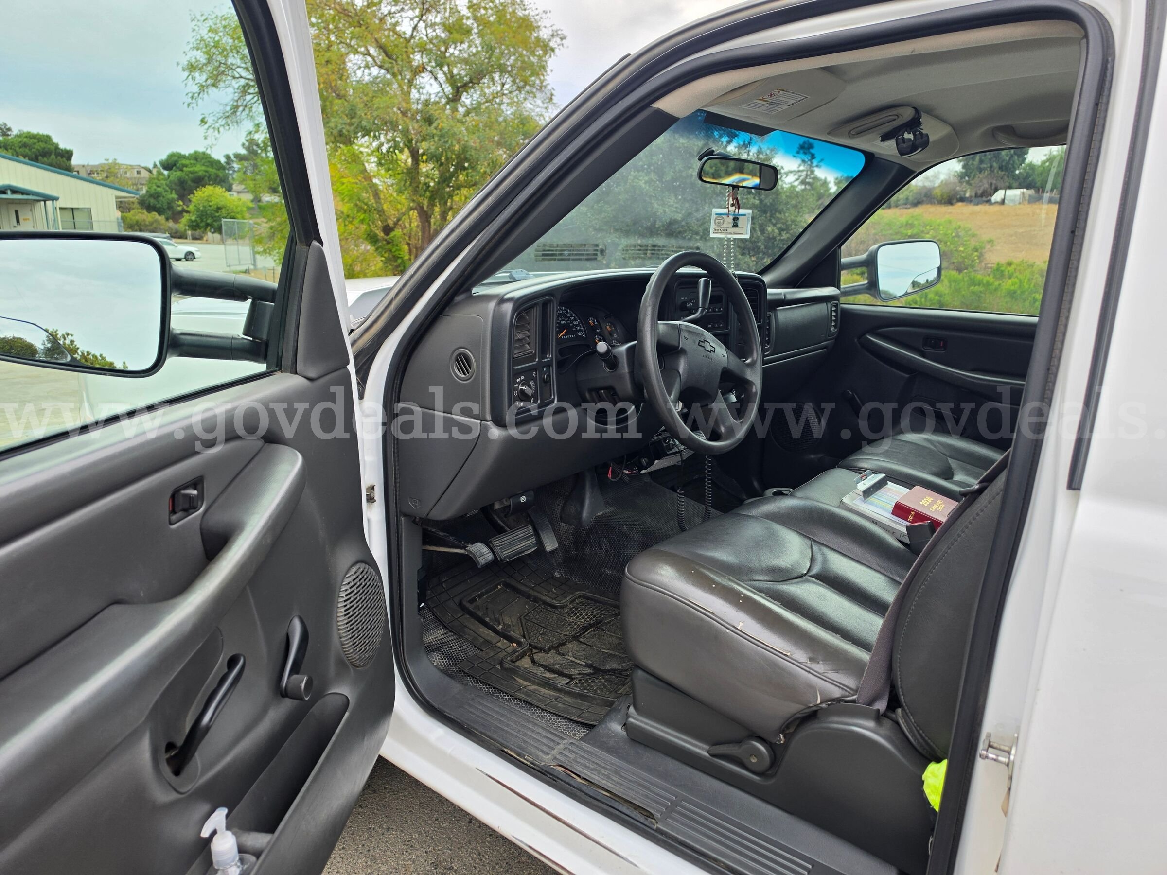 2007 Chevrolet Silverado Classic 2500HD Chevrolet Silverado Government Surplus Auction - Photo #6