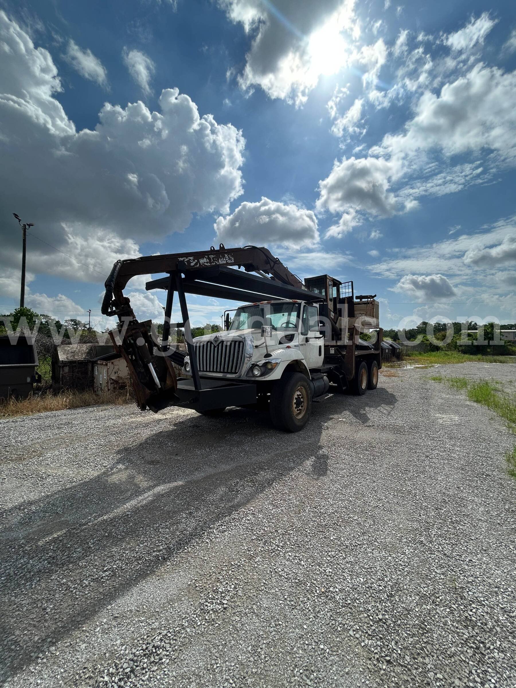 WHITE 2008 INTERNATIONAL 7400BA WITH BARKO LOADER TRUCK