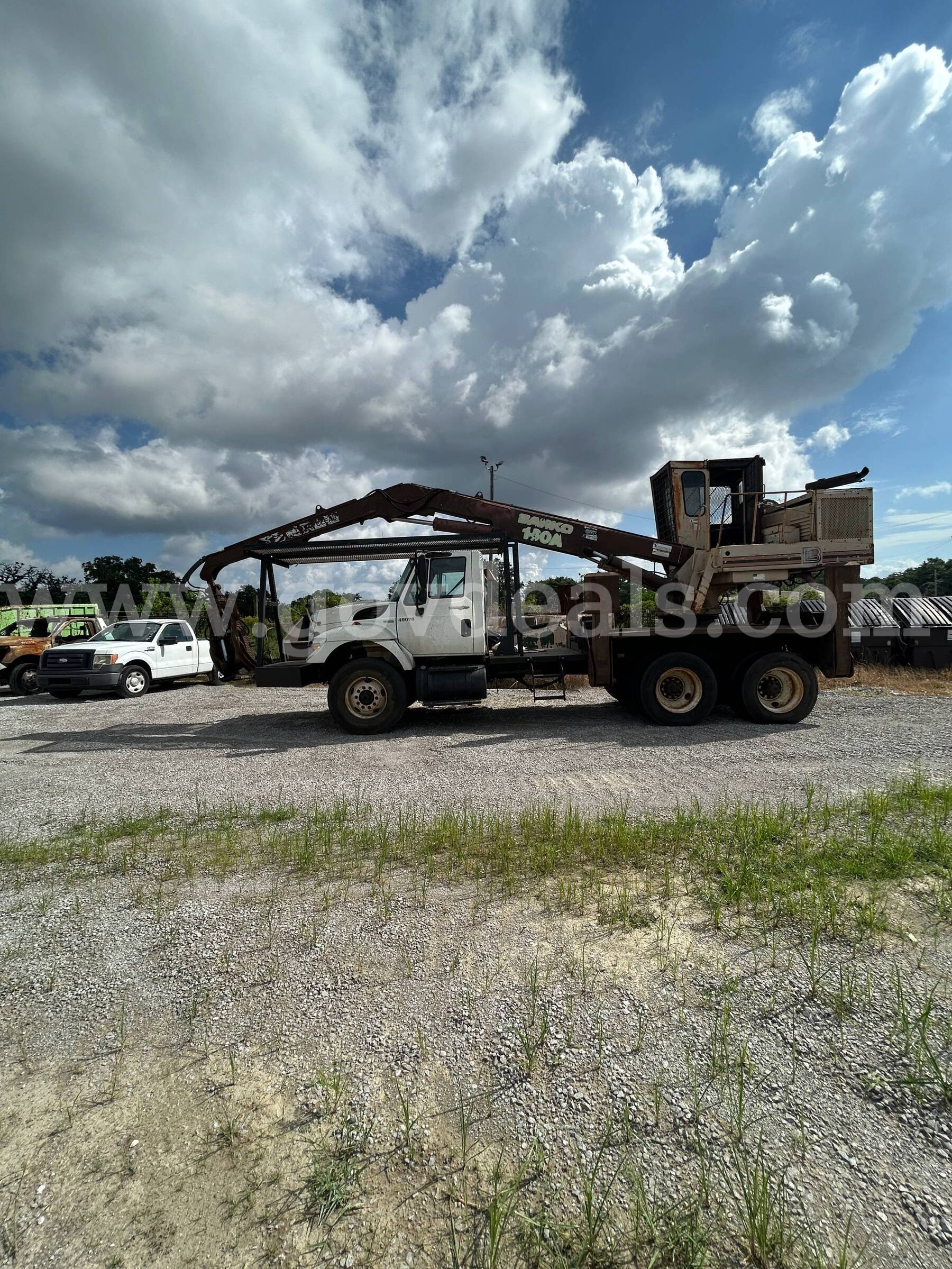 WHITE 2008 INTERNATIONAL 7400BA WITH BARKO LOADER TRUCK International 7400BA Government Surplus Auction - Photo #2