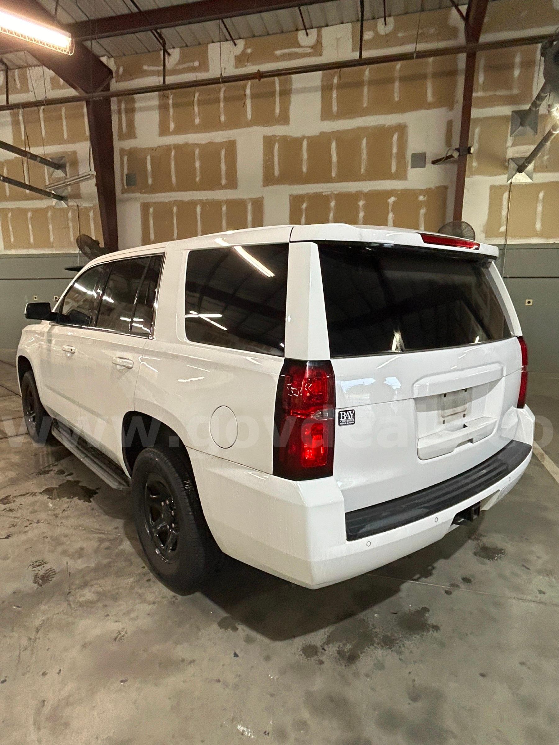 WHITE 2017 CHEVROLET TAHOE Chevrolet TAHOE Government Surplus Auction - Photo #5