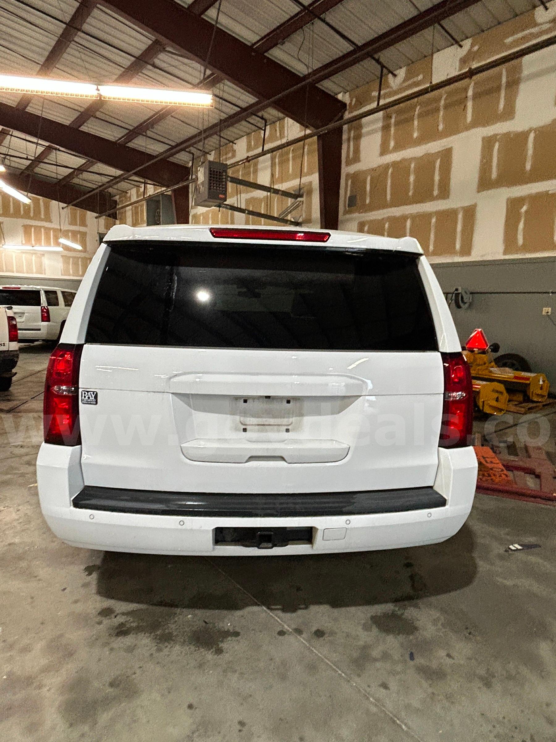 WHITE 2017 CHEVROLET TAHOE Chevrolet TAHOE Government Surplus Auction - Photo #6